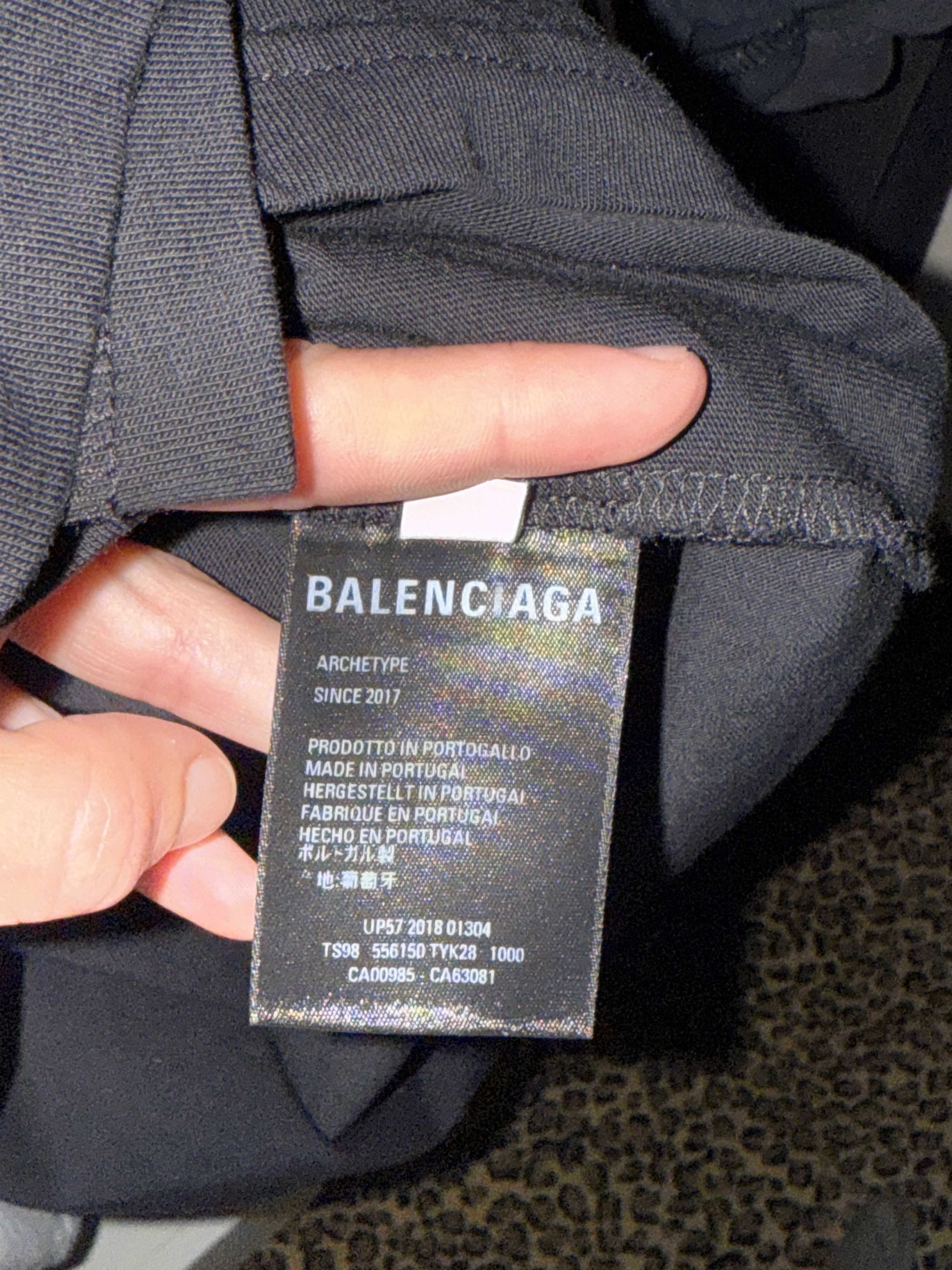 Balenciaga Balenciaga Small Logo TShirt Size US L / EU 52-54 / 3 - 3 Thumbnail