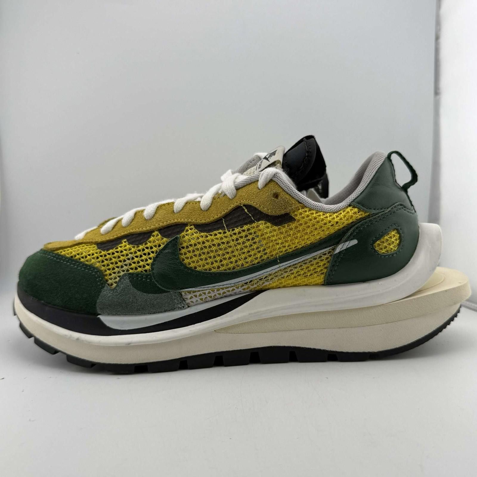 Nike Nike VaporWaffle Sacai US 10 Used with Box CV1363-700 Size US 10 / EU 43 - 2 Thumbnail