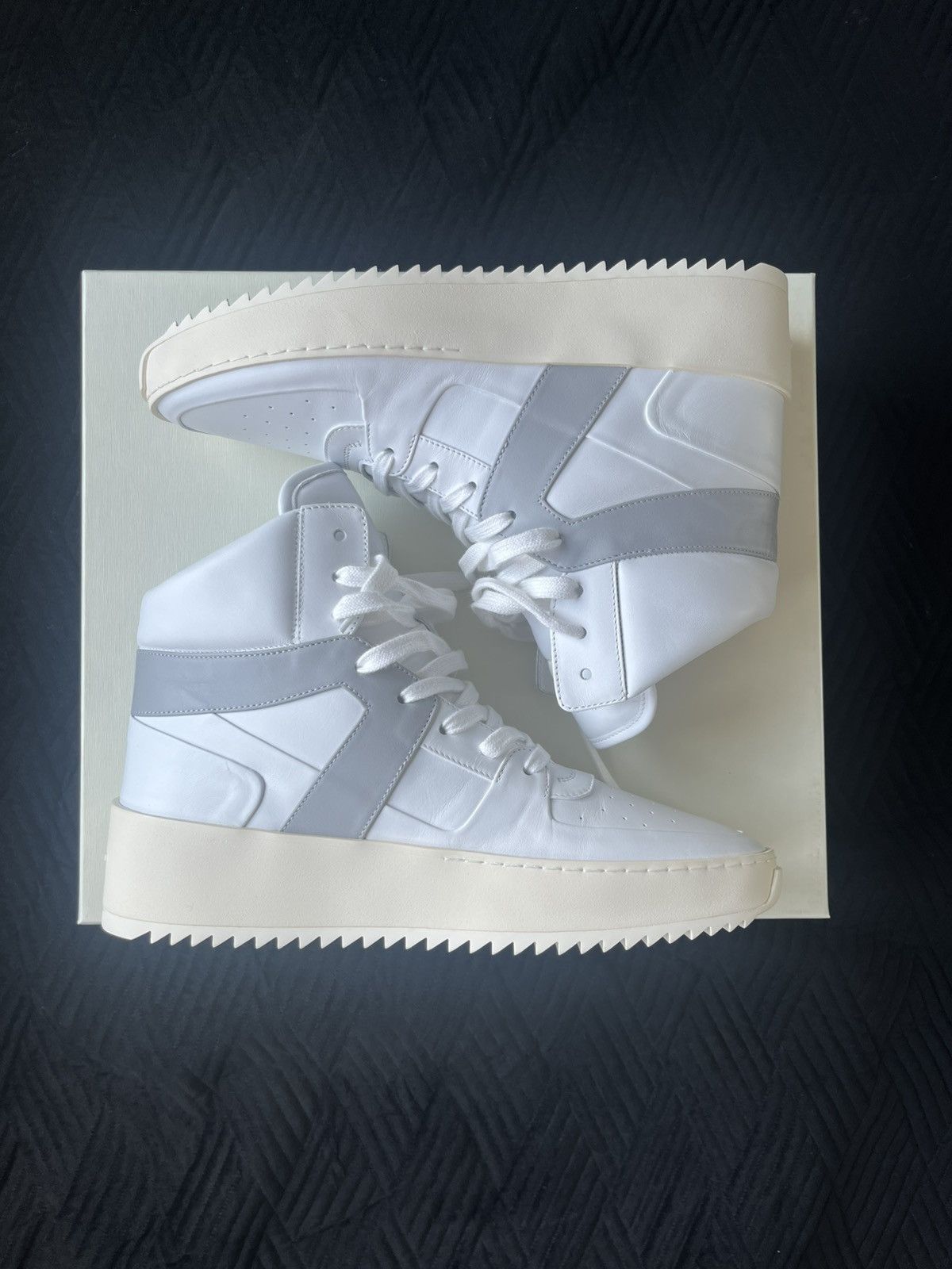 Fear of God Fear of God basketball sneakers 2018 Size US 9.5 / EU 42-43 - 3 Thumbnail