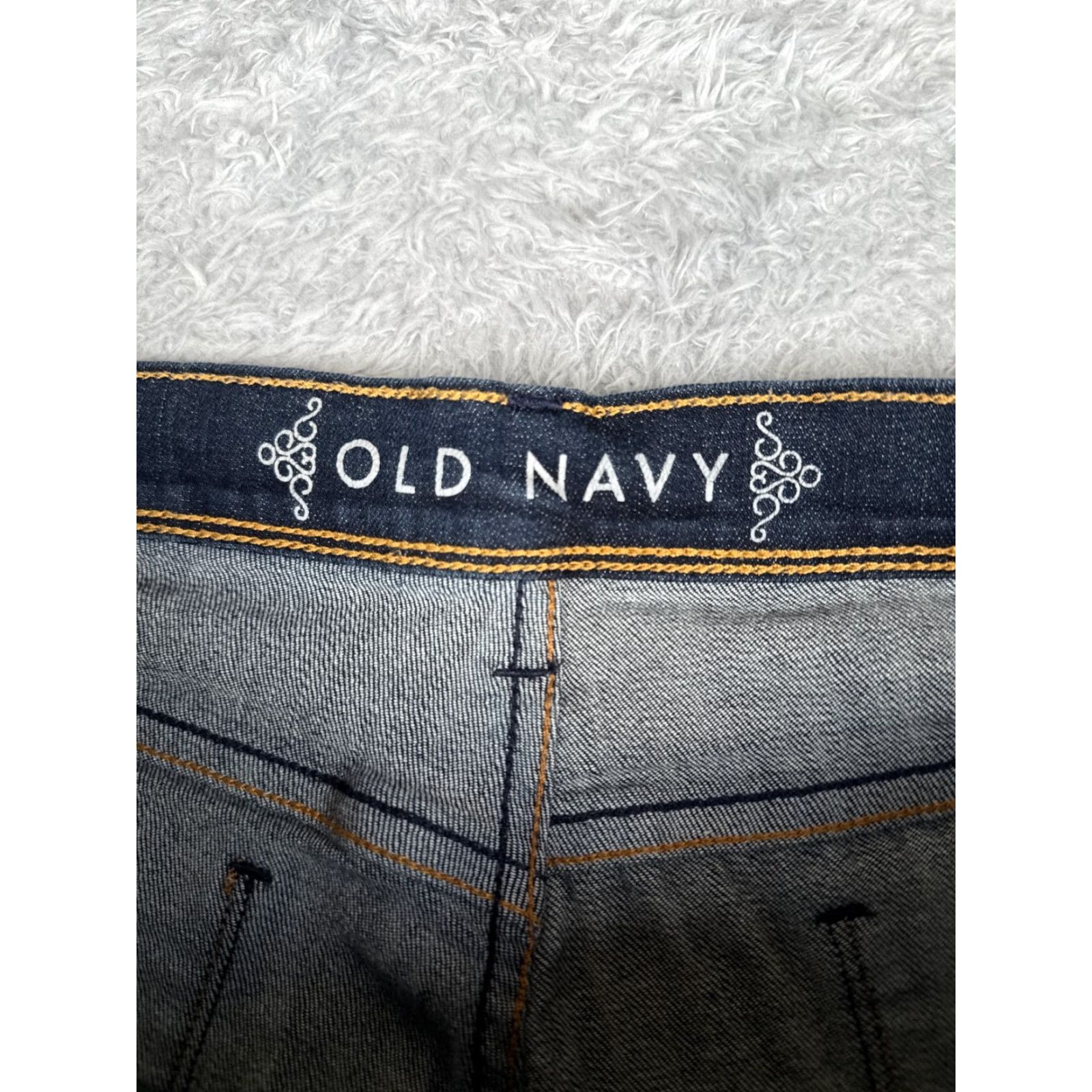 Old Navy VINTAGE Old Navy Jeans Womens 14 Blue Denim Jeans Flare Low Rise Dark Cotton Blend 34x30 Size 36" / US 14 / IT 50 - 6 Thumbnail