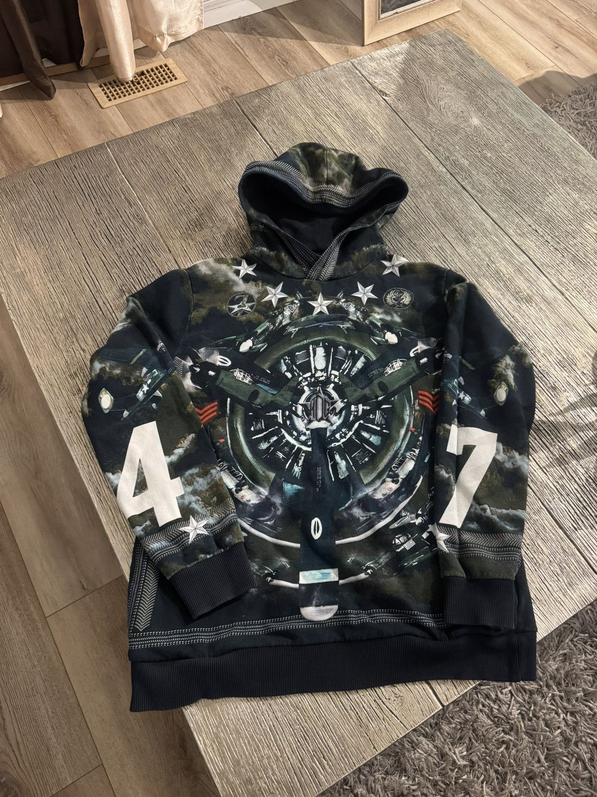 Givenchy Givenchy 2012 Airplane Fighter Jet Stars Hoodie Size M Size US M / EU 48-50 / 2 - 1 Thumbnail