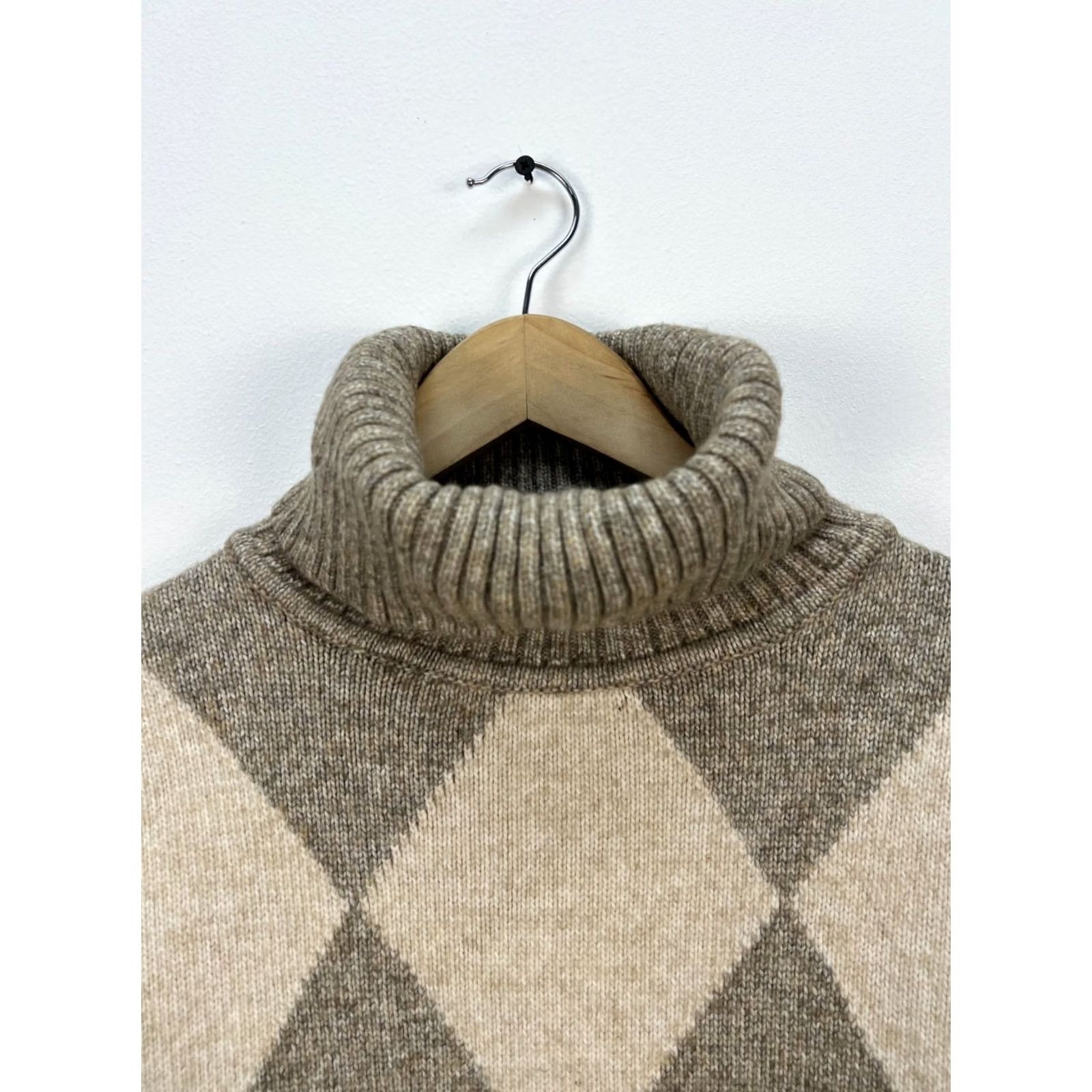 Pringle Of Scotland Pringle of Scotland x H&M Beige Sweater Wool Blend High Neck Sz M Womens Argyle Knit Size M / US 6-8 / IT 42-44 - 2 Thumbnail