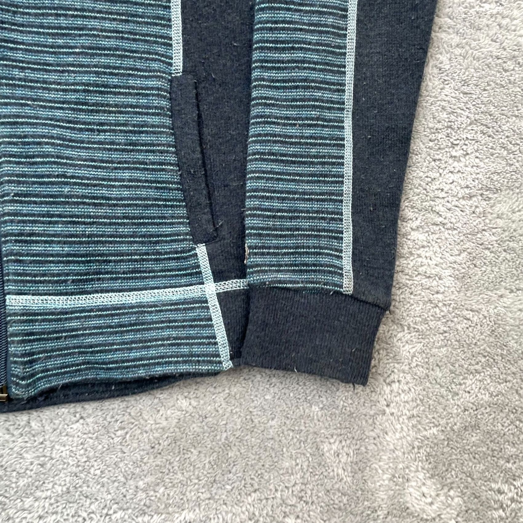 Vintage Kuhl Hoodie Womens Medium Black Striped Fleece Full Zip Thumbhole Sleeve Nylon Polyester Wool Zip Hooded BK8 Size M / US 6-8 / IT 42-44 - 2 Thumbnail