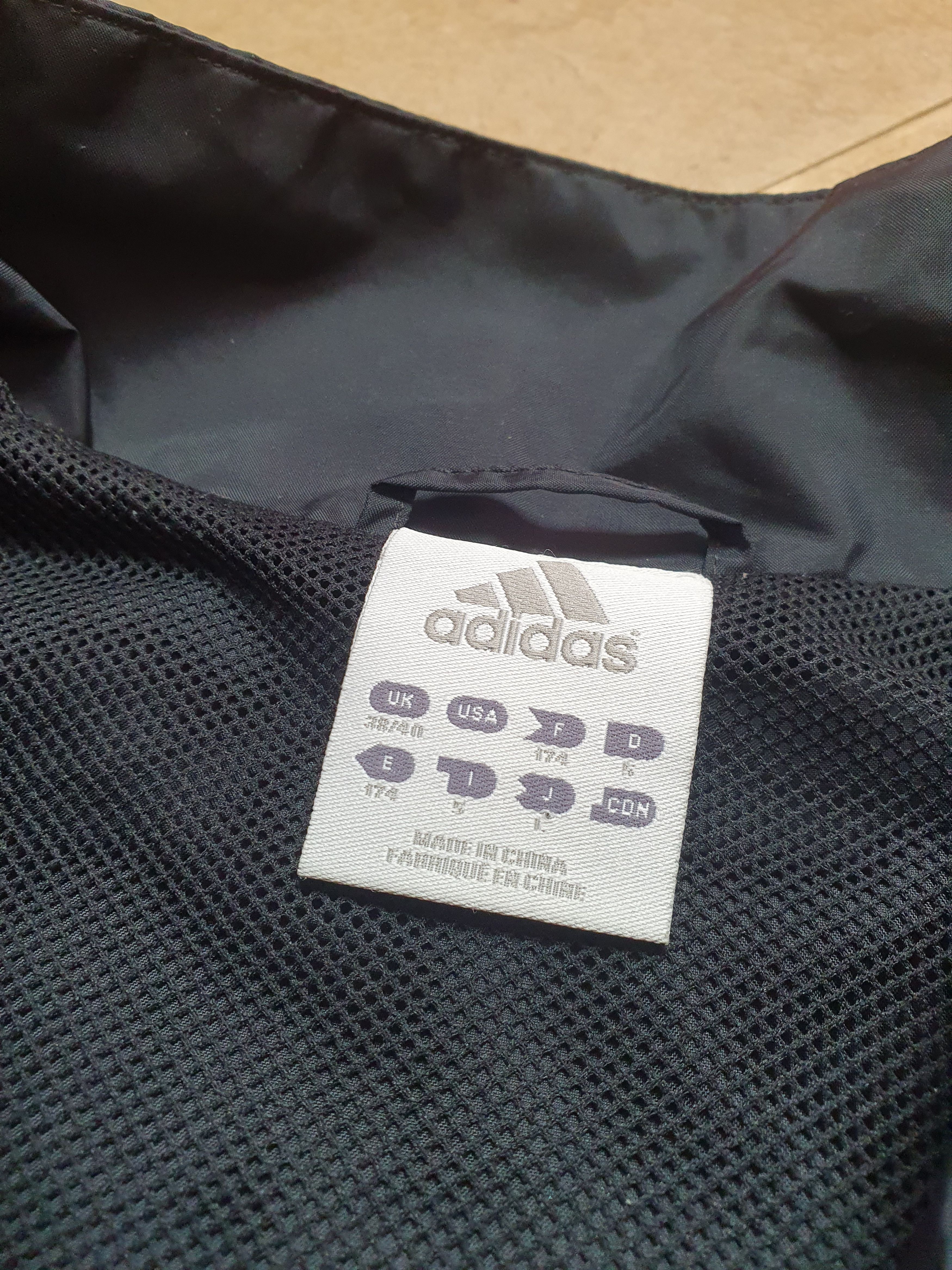 Adidas VINTAGE WOMENS ADIDAS BLACK WHITE LIGHTWEIGHT SPORT JACKET Size L / US 10 / IT 46 - 11 Thumbnail