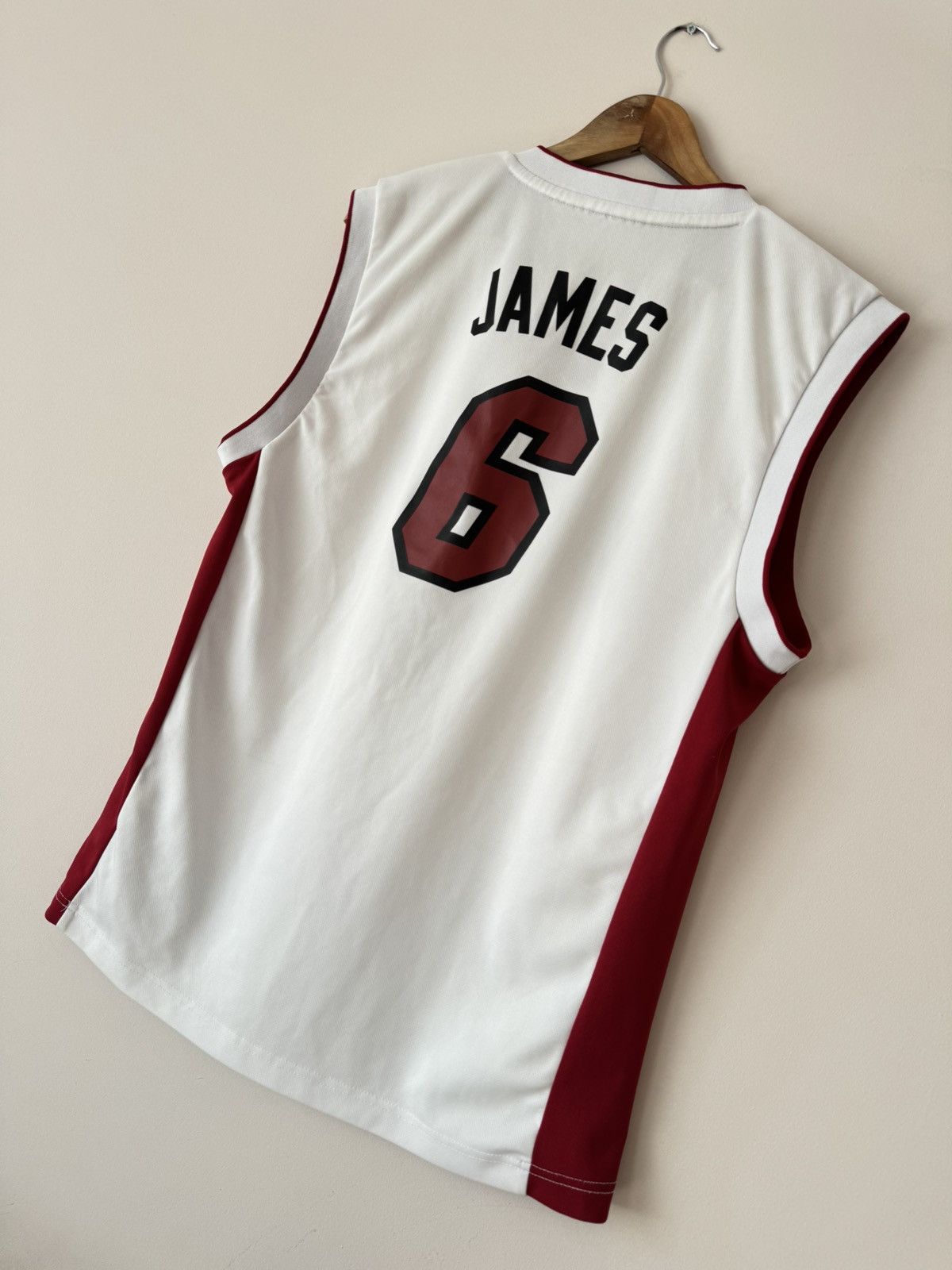 Adidas James #6 Miami Heat Basketball Jersey NBA Shirt Kit Size US M / EU 48-50 / 2 - 3 Thumbnail