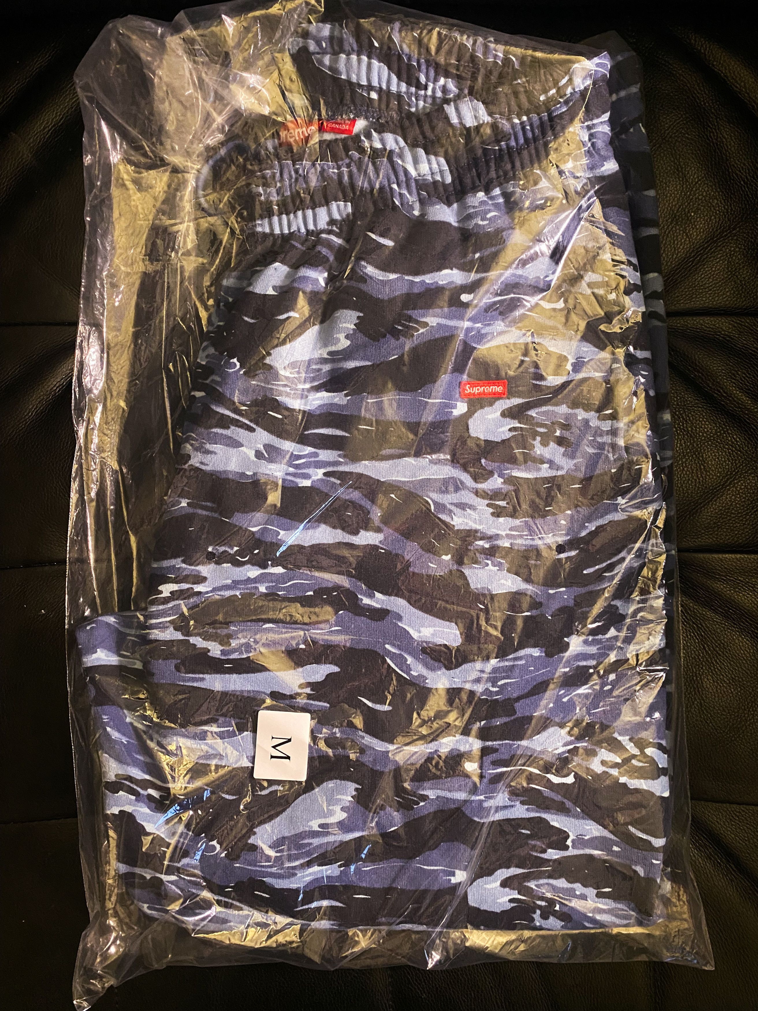 Supreme Supreme Small Box Sweatpant (FW24) Size US 32 / EU 48 - 3 Thumbnail