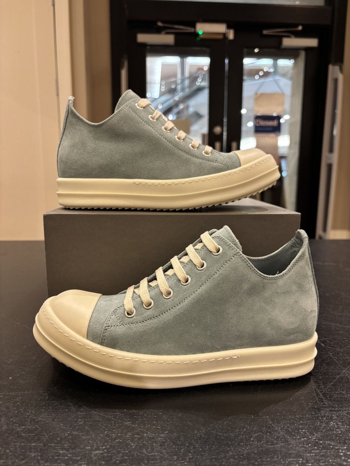 Rick Owens Rick Owens Ramones Low ‘Mouthwash/Milk’ Size US 6.5 / IT 36.5 - 1 Thumbnail