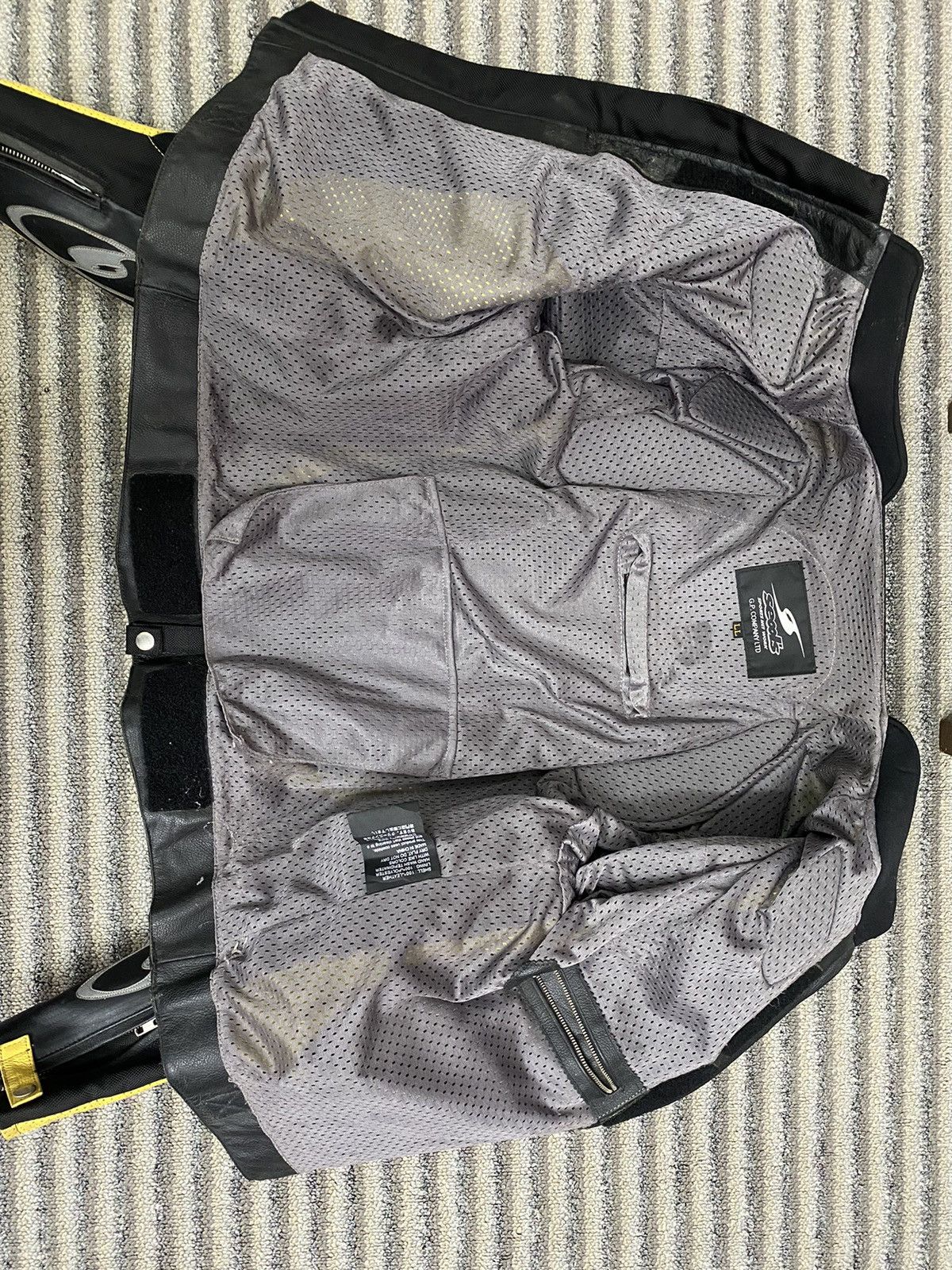 Japanese Brand Seool’s gp motorsport Size US M / EU 48-50 / 2 - 14 Thumbnail