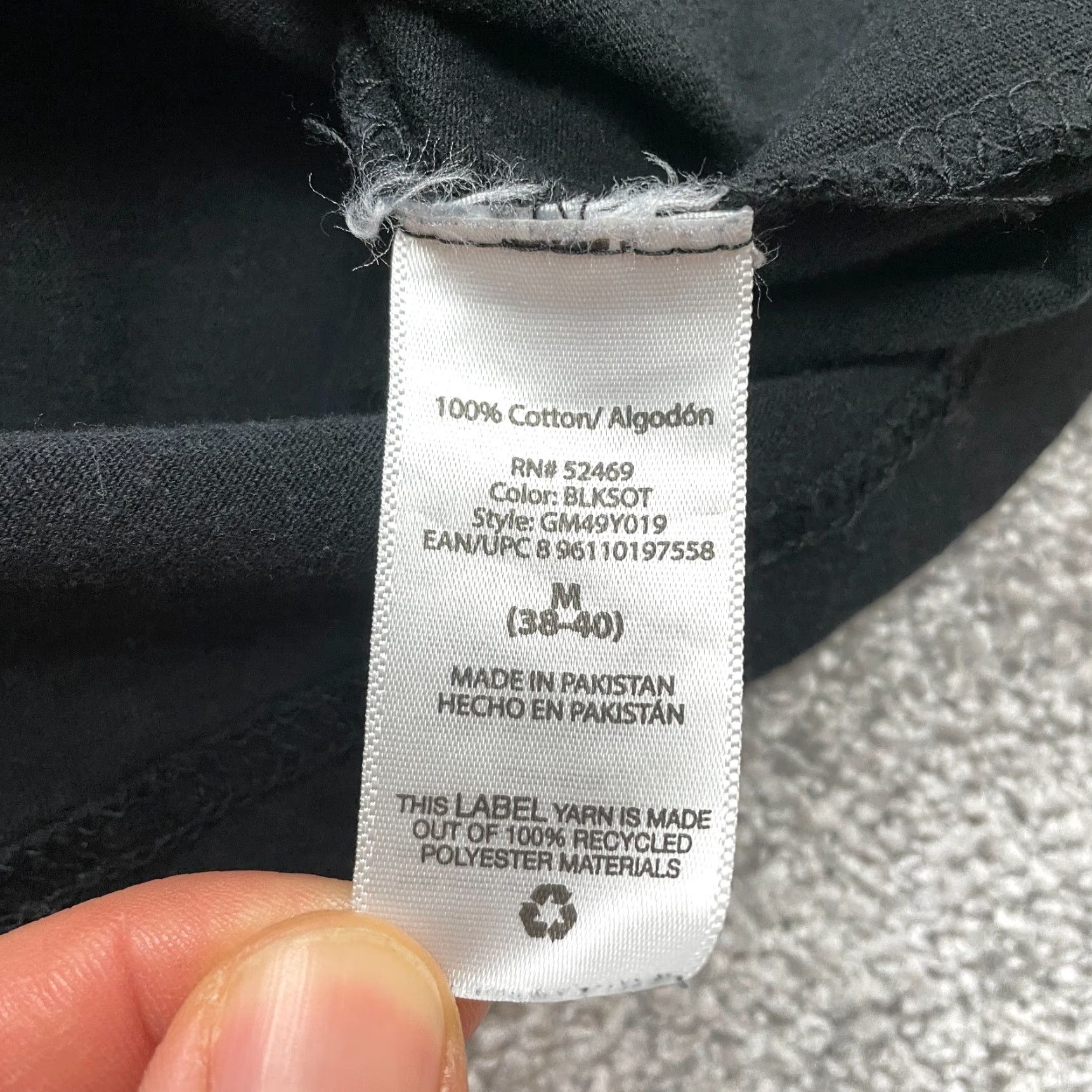 George George Shirt Adult Medium Black Crew Long Sleeve Cotton Solid T-Shirt Mens Regular Fit 38-40 2020s Size US M / EU 48-50 / 2 - 7 Thumbnail