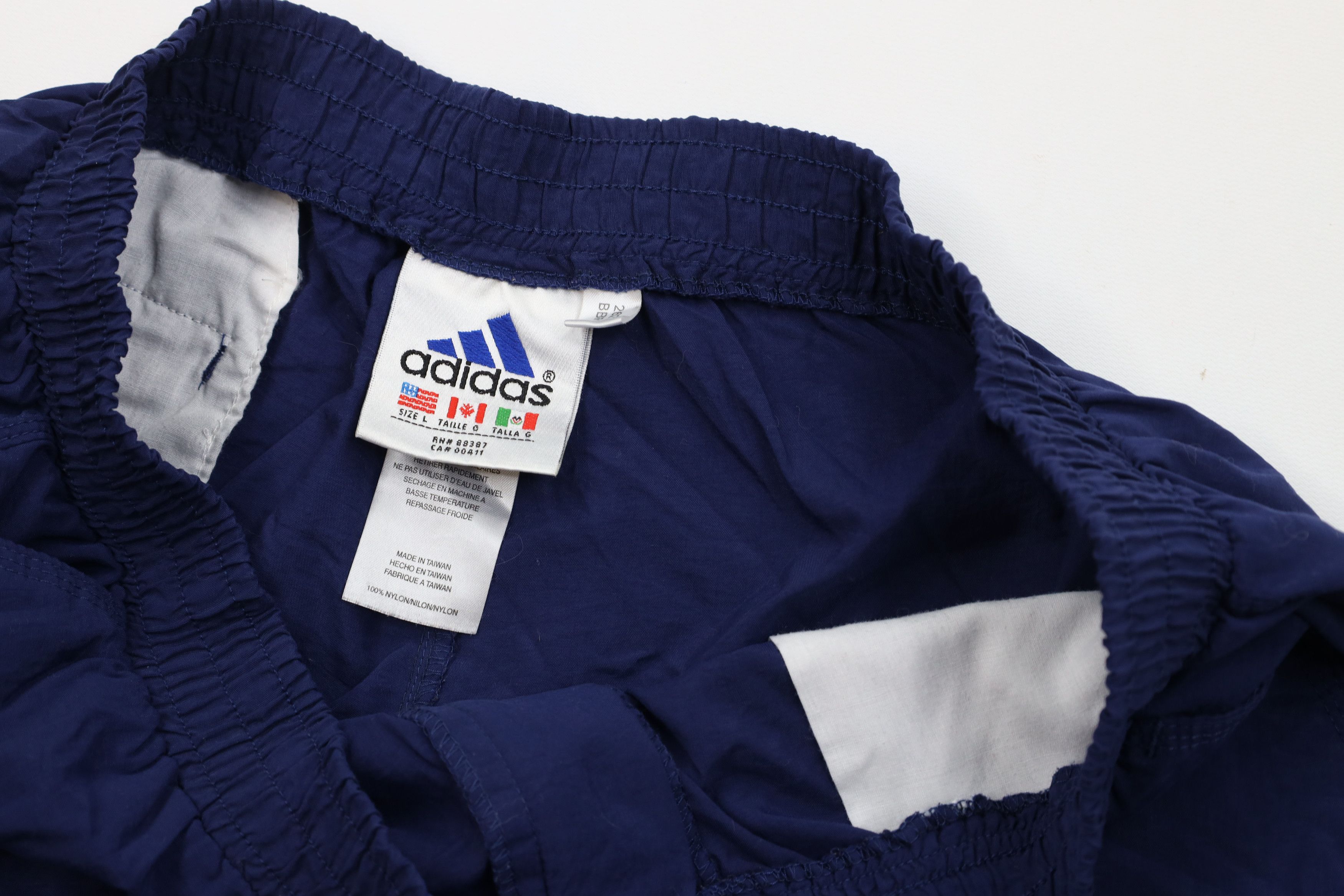 Adidas Vintage 90s Adidas Spell Out Above Knee Shorts Baggies Nylon Size US 34 / EU 50 - 9 Thumbnail