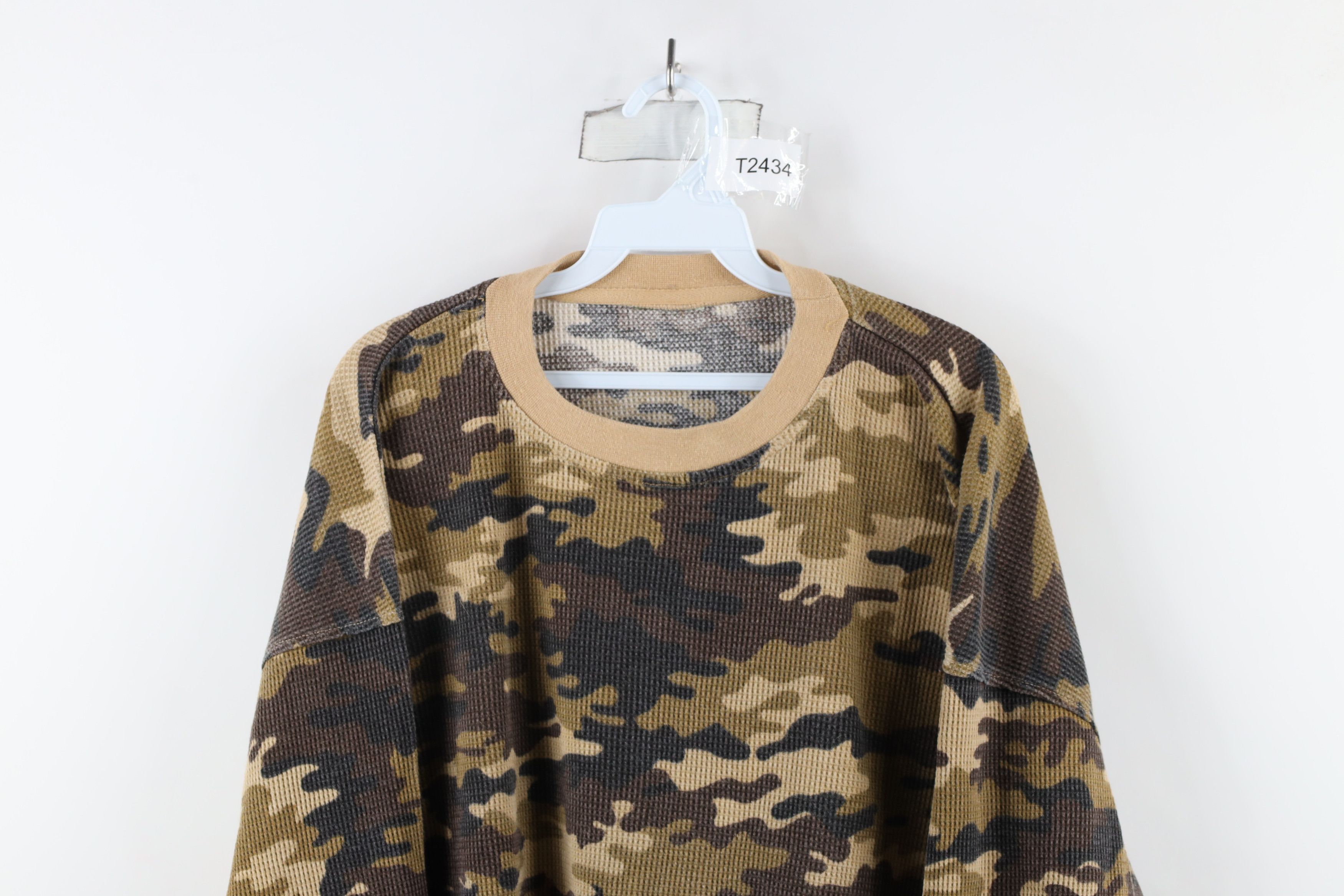 Vintage Vintage 90s Streetwear Camouflage Knit Long Sleeve T-Shirt Size US XXL / EU 58 / 5 - 2 Thumbnail
