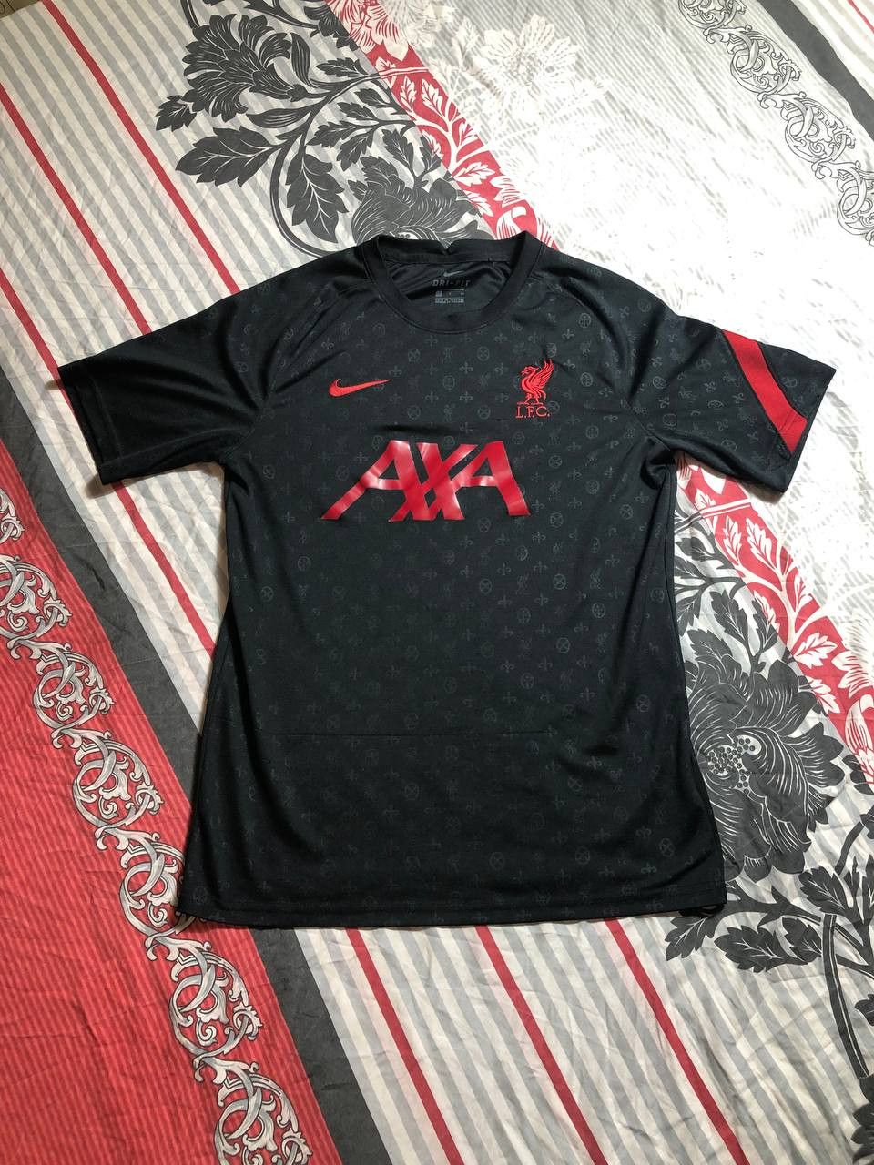 Nike Nike L.F.C Liverpool football club YNWA Size US S / EU 44-46 / 1 - 9 Thumbnail