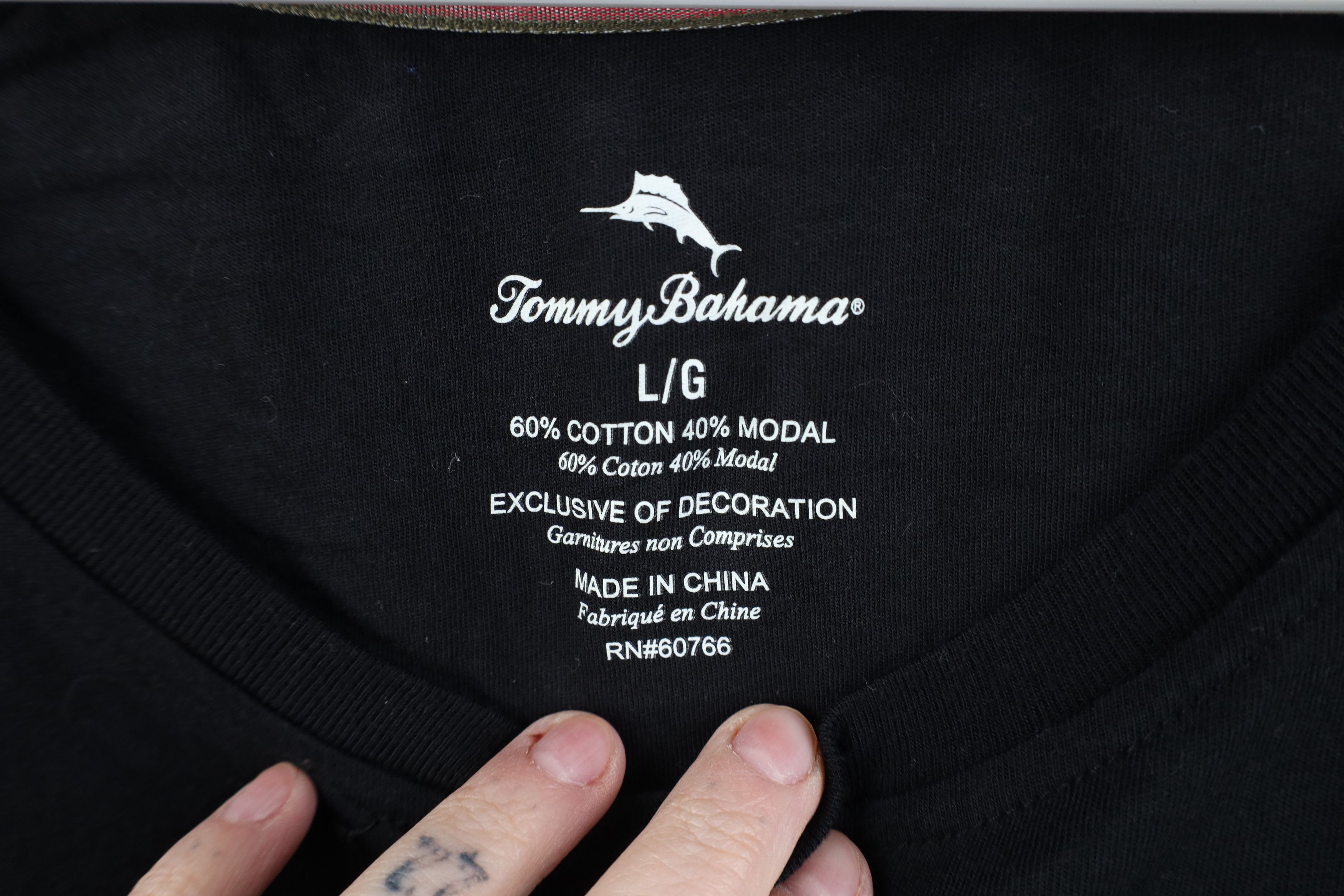 Tommy Bahama Tommy Bahama Cotton Blend Long Sleeve Henley T-Shirt Black Size US L / EU 52-54 / 3 - 7 Thumbnail