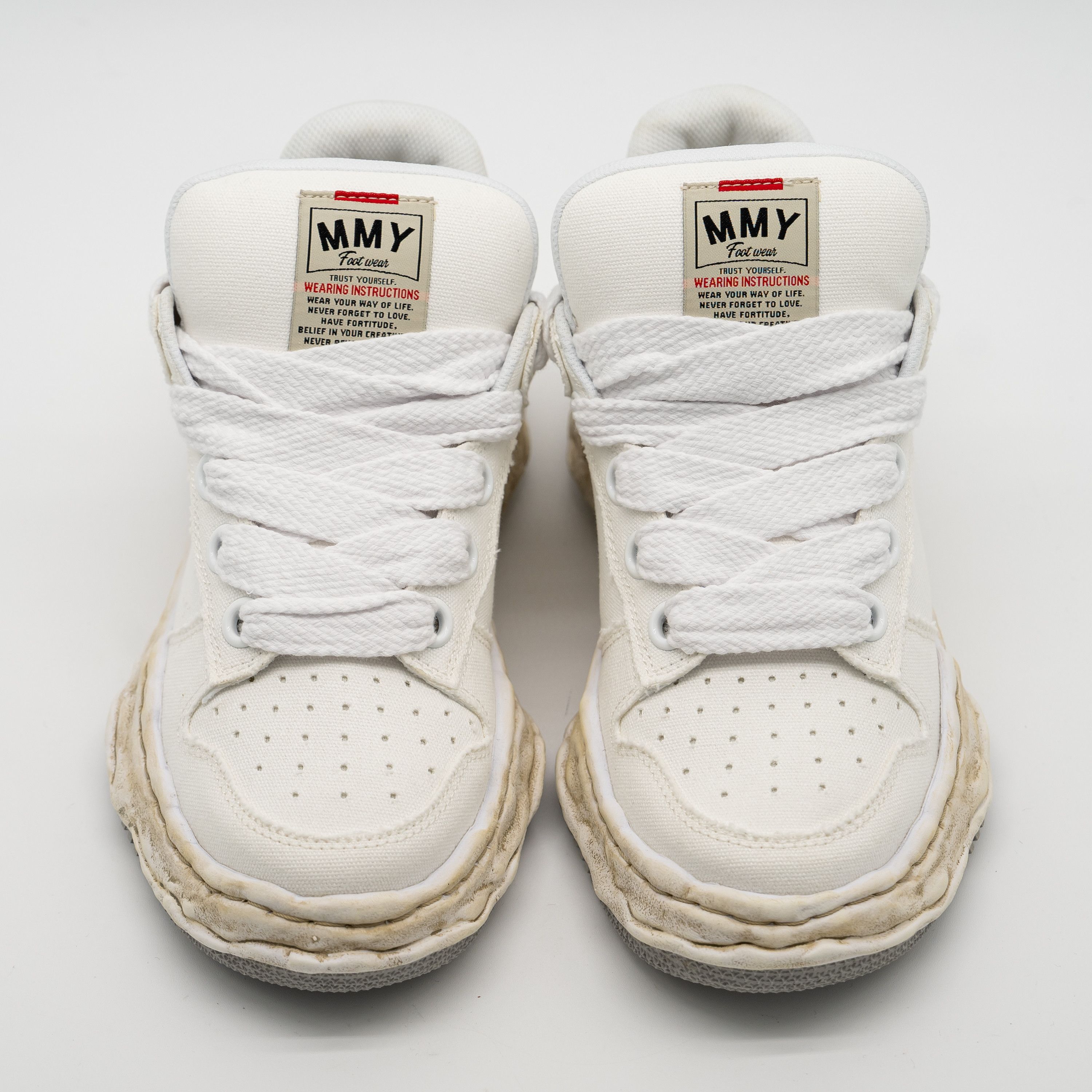 Maison MIHARA YASUHIRO 44 Maison Mihara Yasuhiro Wayne Puffer OG Sole Low White Size US 11 / EU 44 - 3 Thumbnail