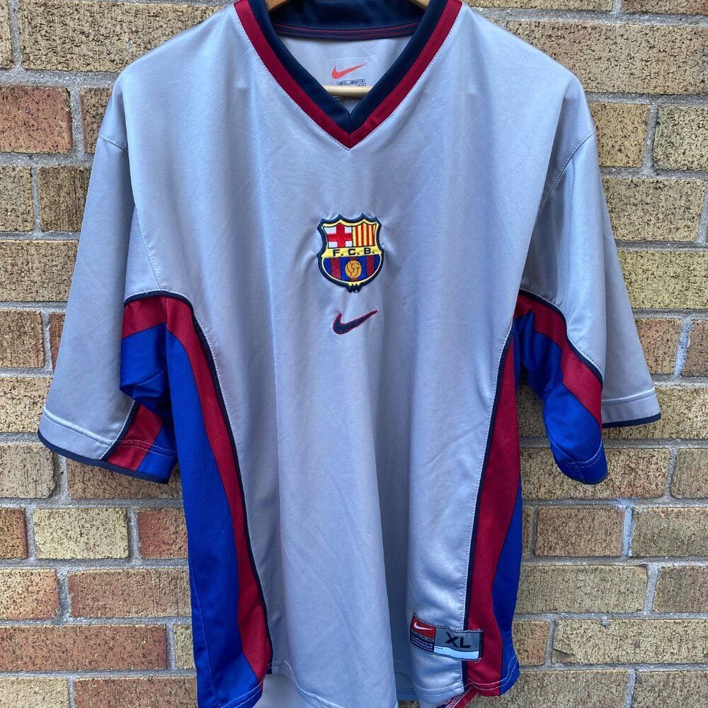 Nike × Vintage Vintage 1999 Nike Barcelona Spain Away Soccer Jersey XL Size US XL / EU 56 / 4 - 6 Thumbnail