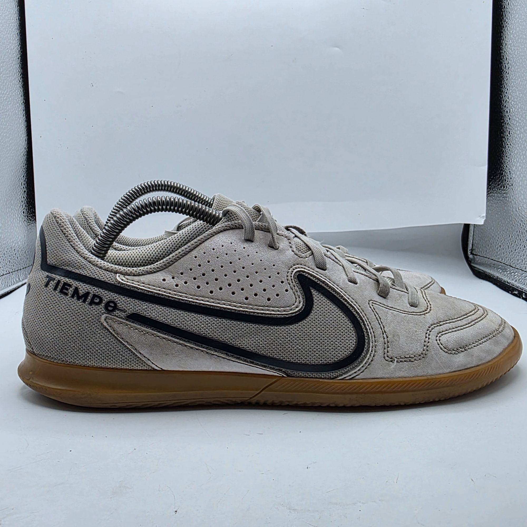 Nike Nike Tiempo Legend 9 IC Mens Size 10 White Indoor Soccer Cle Size US 10 / EU 43 - 12 Thumbnail
