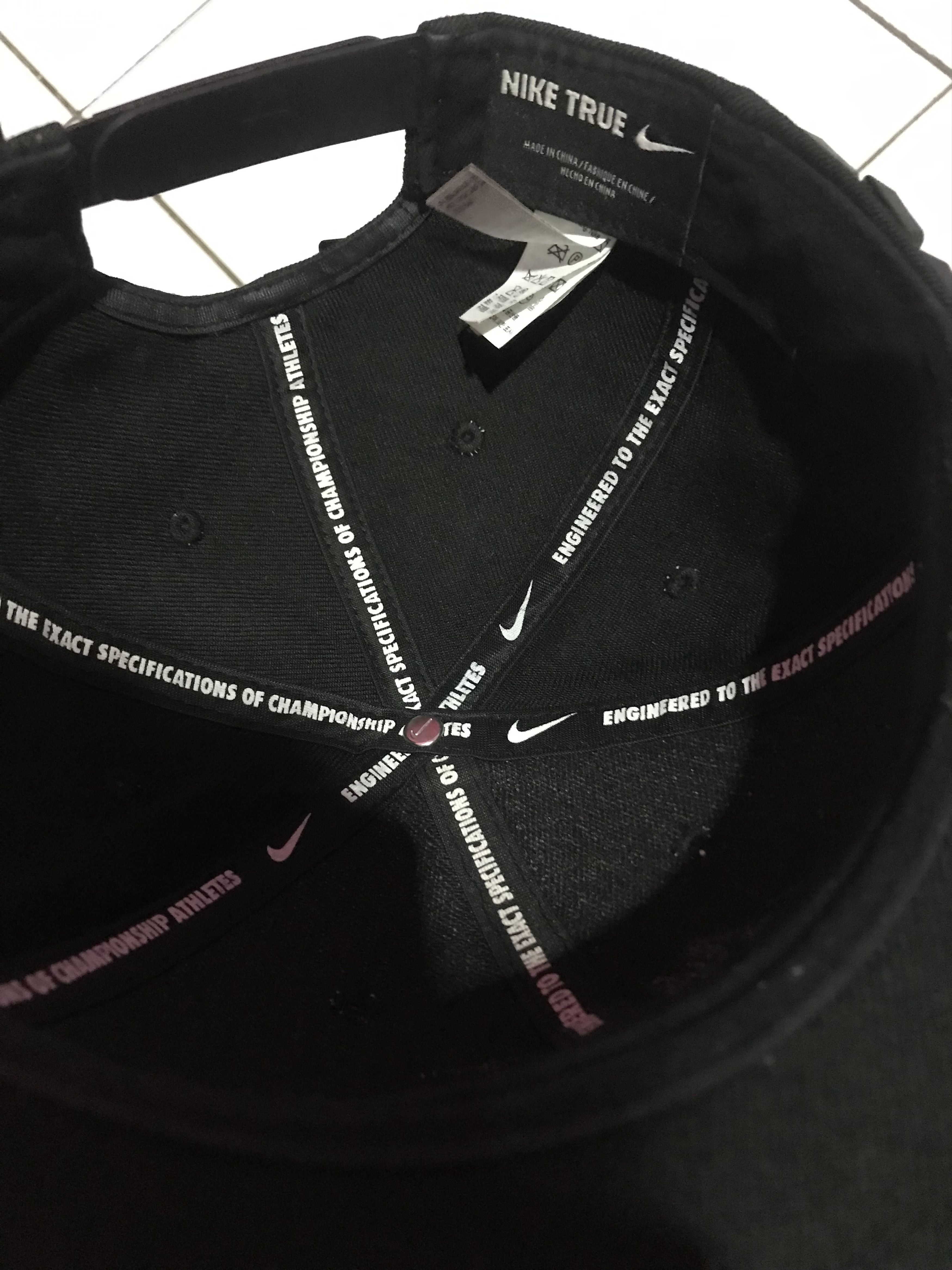 Nike ‼️ARCHIVE‼️NIKE BUTTON KEYBOARD REWORK SNAPBACK Size ONE SIZE - 5 Thumbnail