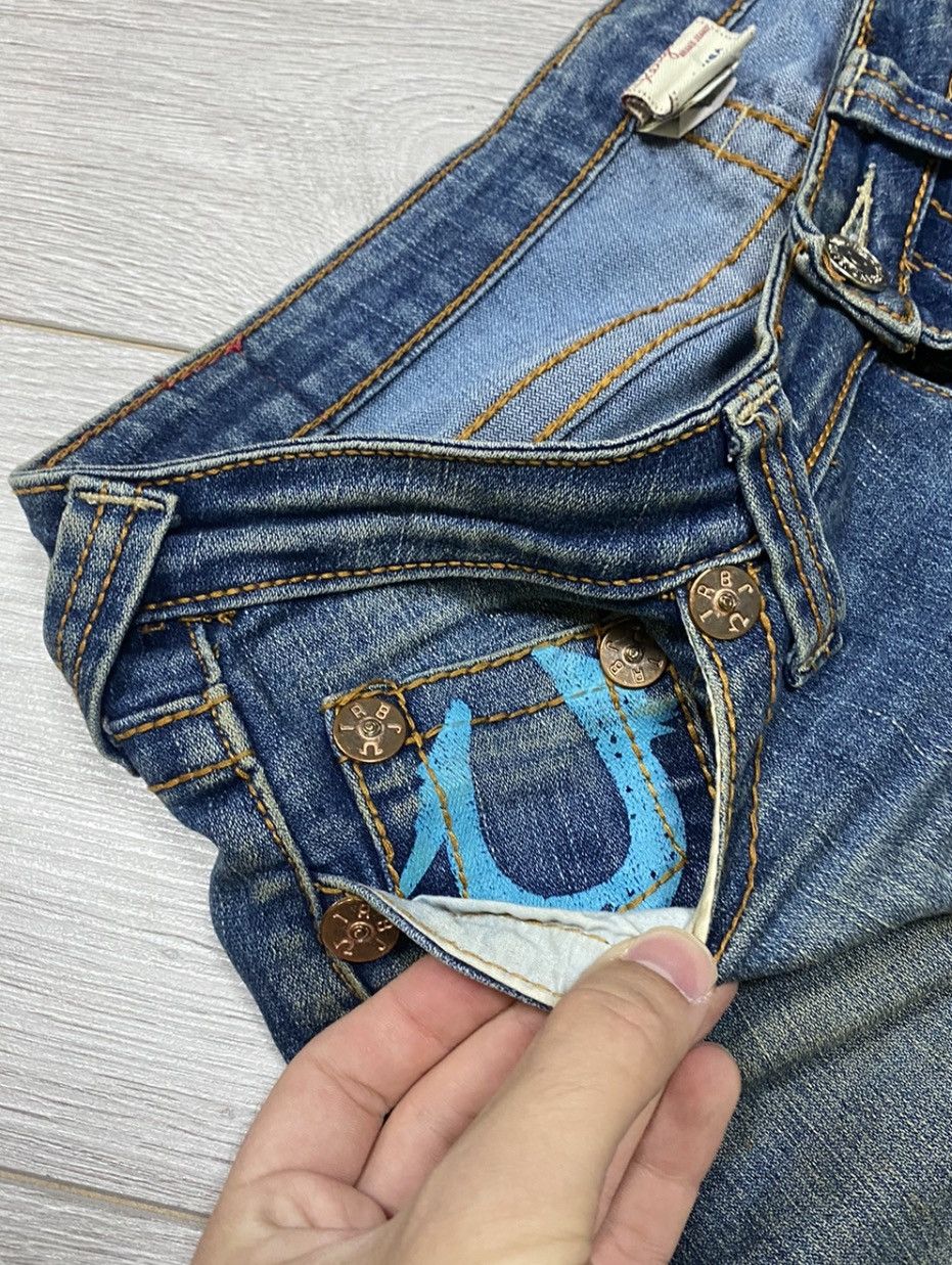 True Religion True Religion vintage horse shoe big logo stitched jeans Size US 30 / EU 46 - 3 Thumbnail