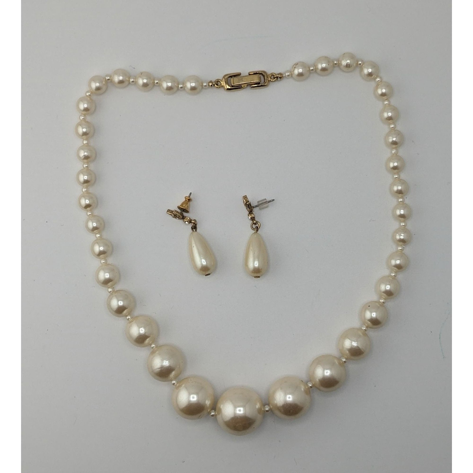 Other Vintage Faux Pearl Necklace & Earrings Set With Gold-Tone De Size ONE SIZE - 3 Thumbnail