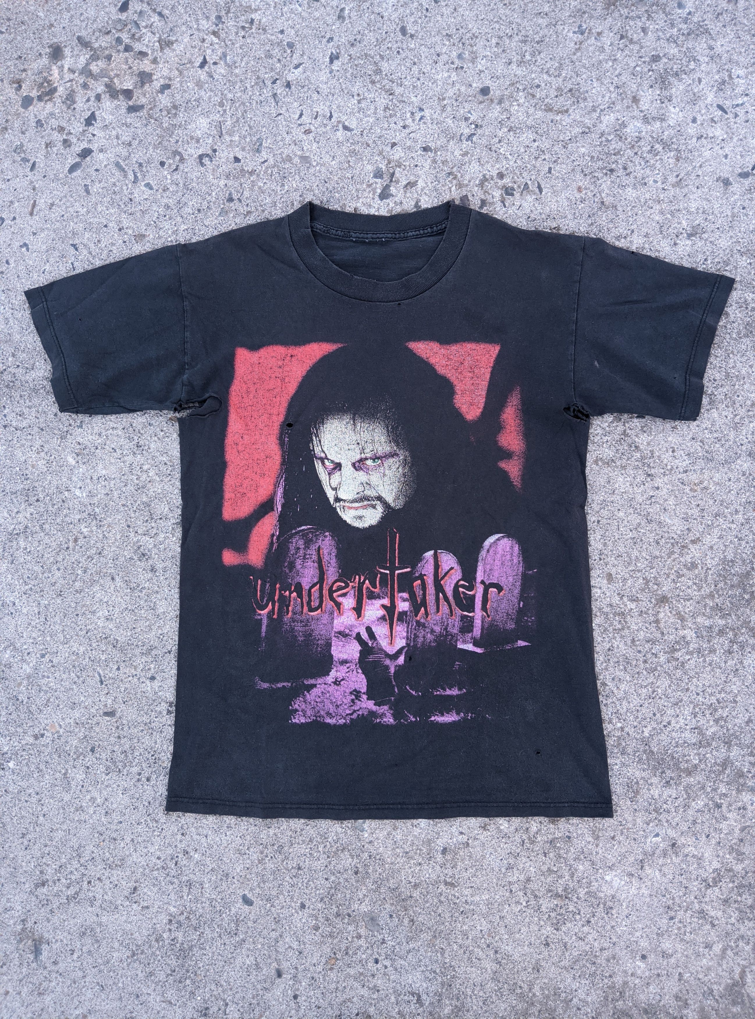Vintage Vintage 1996 thrashed undertaker wwf wwe erd distressed Size US M / EU 48-50 / 2 - 1 Thumbnail