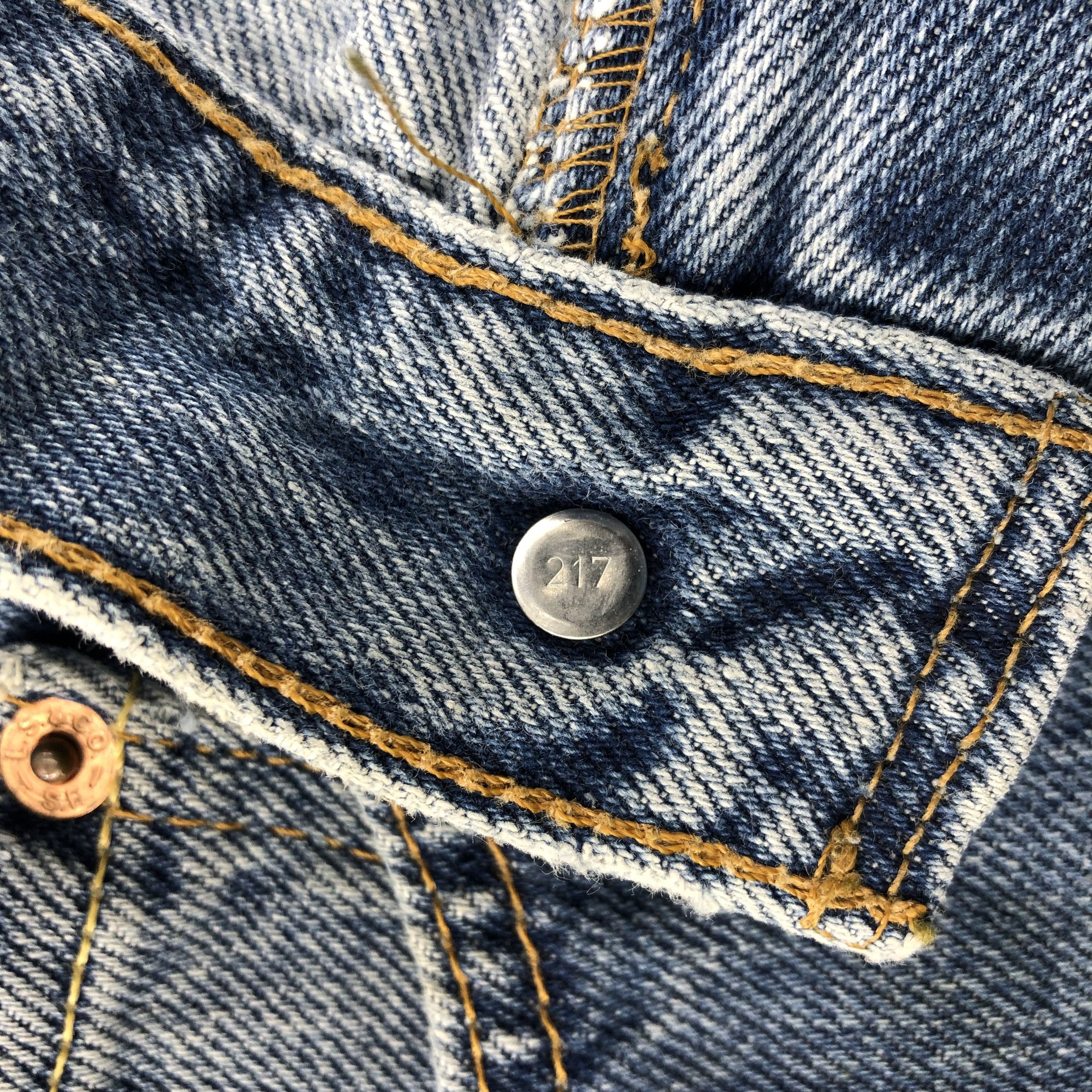 Levi's Vintage Levis 550 Denim Jeans-JM711 Size US 35 - 8 Thumbnail