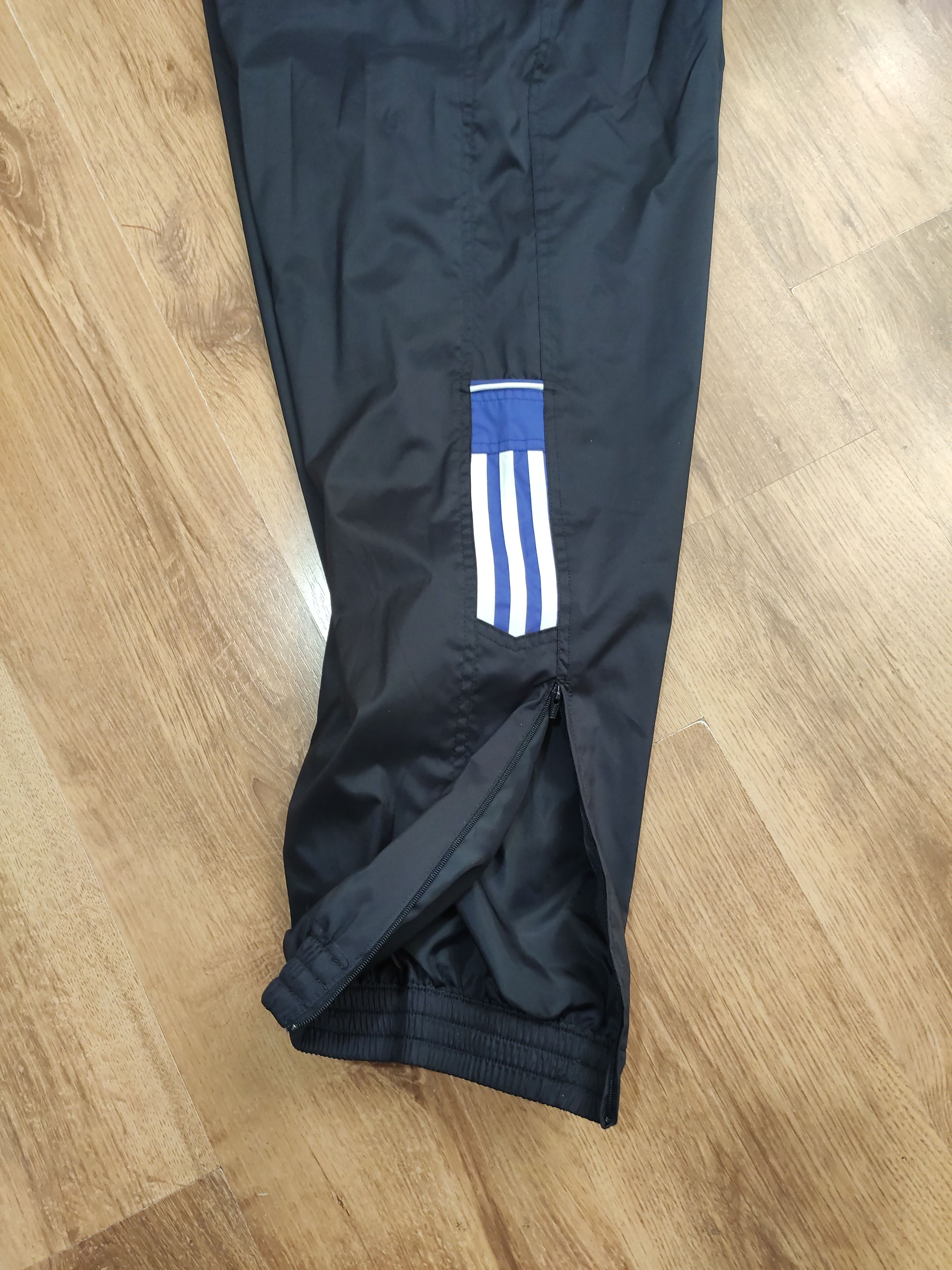 Adidas × Vintage Men's vintage Y2K 2002 Adidas tracksuit never worn size XXL Size US XXL / EU 58 / 5 - 15 Thumbnail