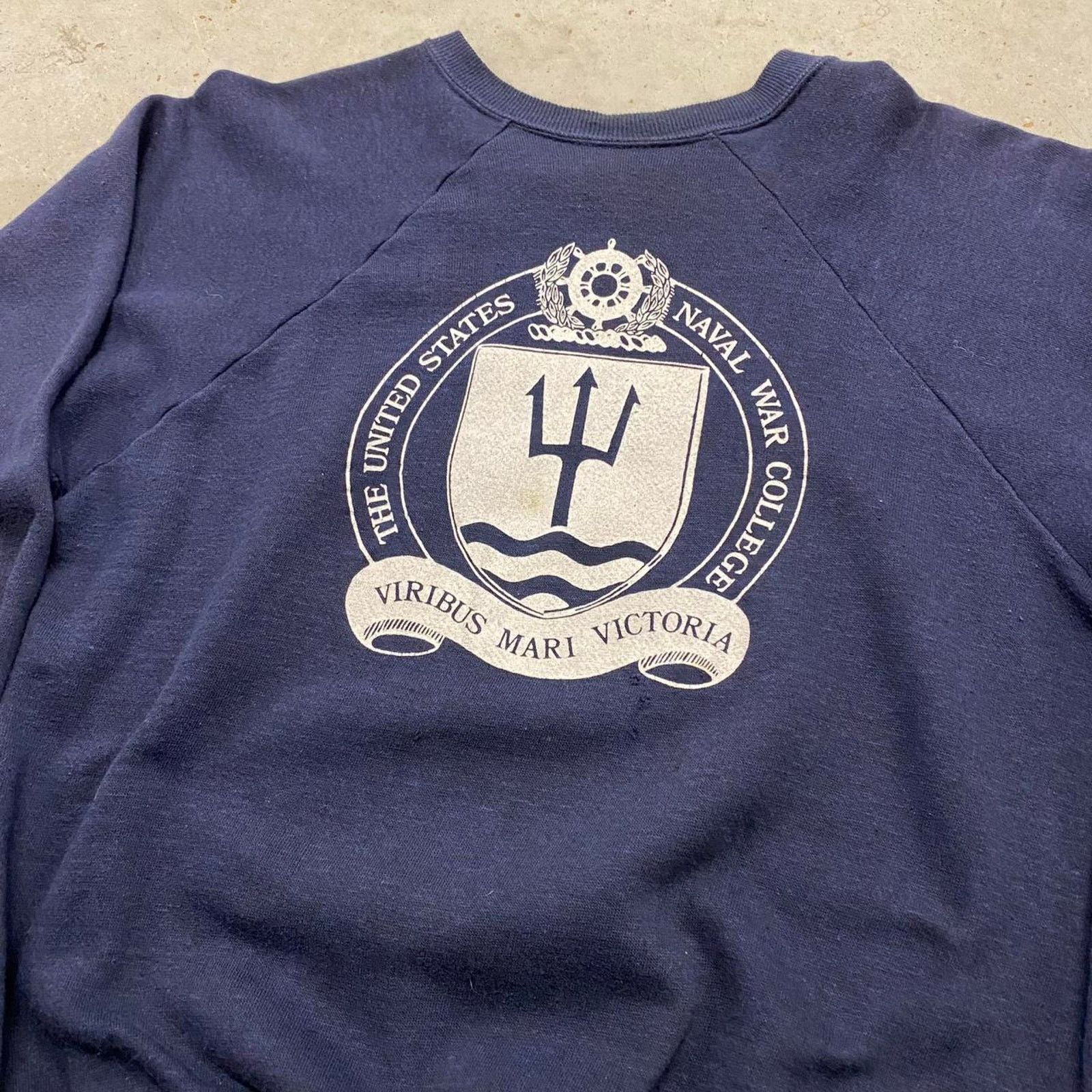 Vintage Crazy Vintage 70s Hanes Navy War College Crewneck Sweatshirt Size US M / EU 48-50 / 2 - 2 Thumbnail