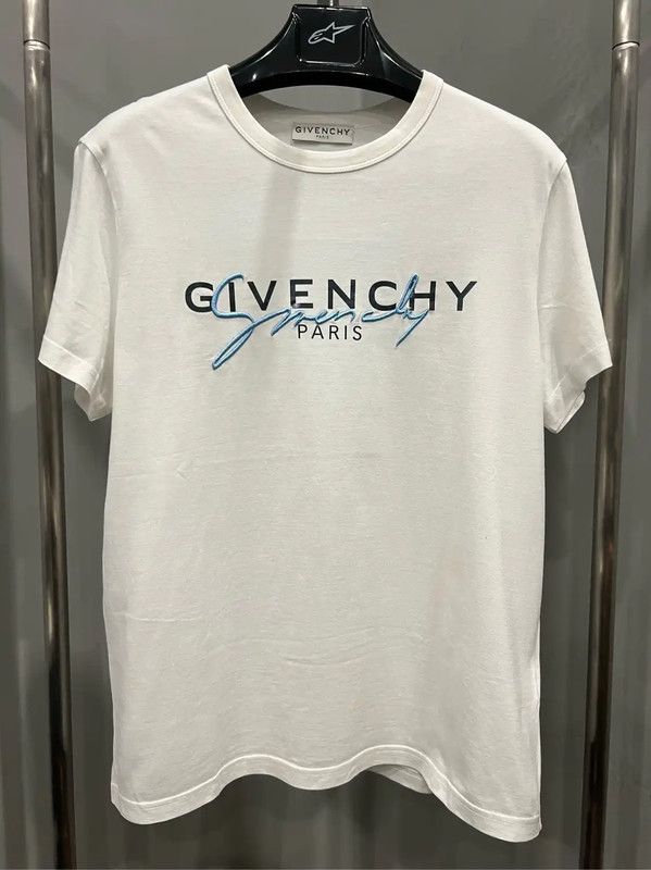 Givenchy Givenchy Women's XS White Cotton T-Shirt 0089 Size XS / US 0-2 / IT 36-38 - 1 Thumbnail