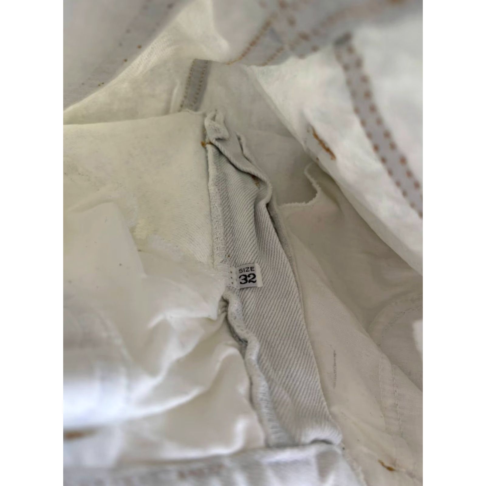 Vintage Armani Jeans Mens Jeans White Denim Straight Leg Button 32 Regular Waist 5-Pocket Cotton Denim jeans Mens Regular 32 White Size US 32 / EU 48 - 4 Thumbnail