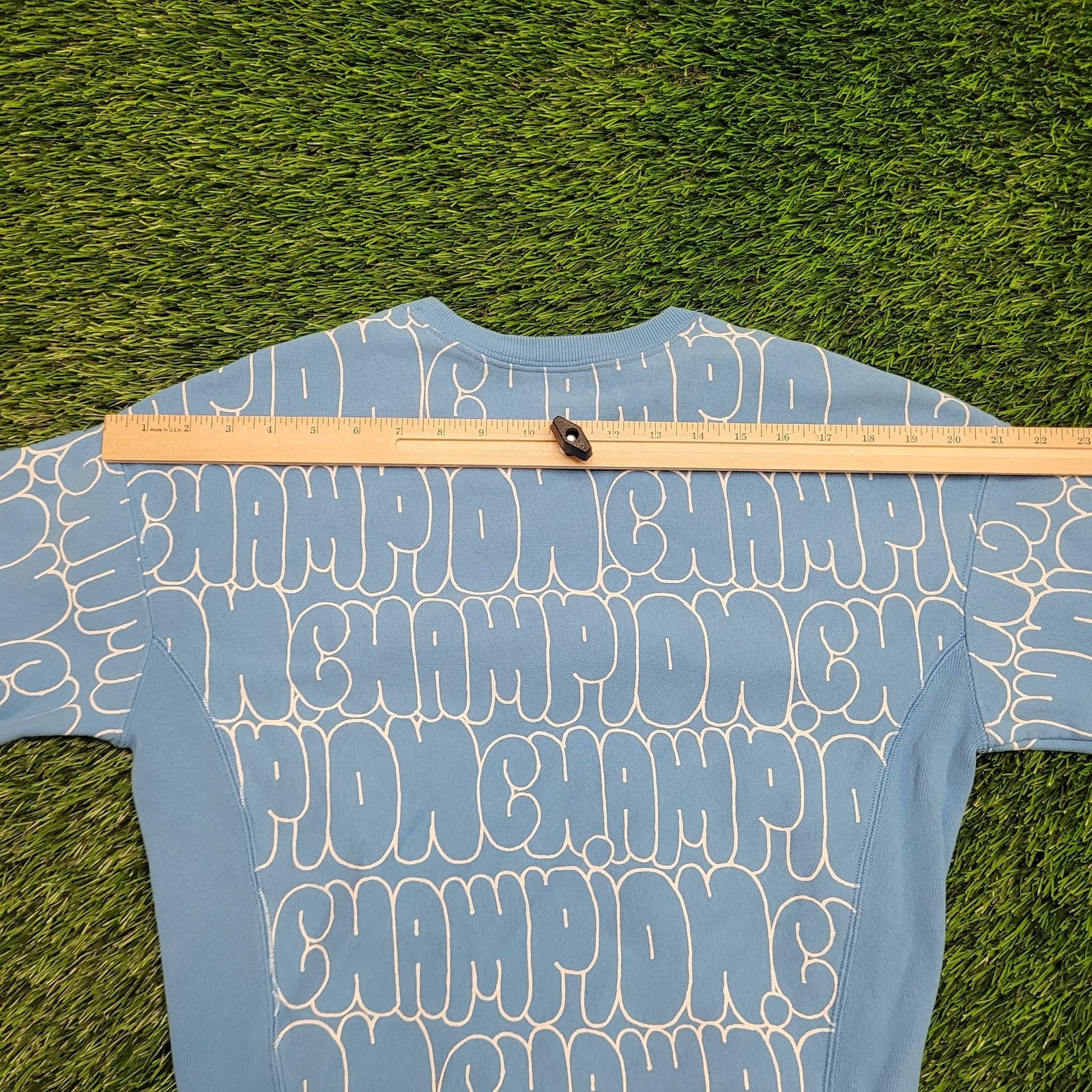 Champion VTG Champion Reverse Weave Sweatshirt Womens M Cropped Boxy Size M / US 6-8 / IT 42-44 - 11 Thumbnail