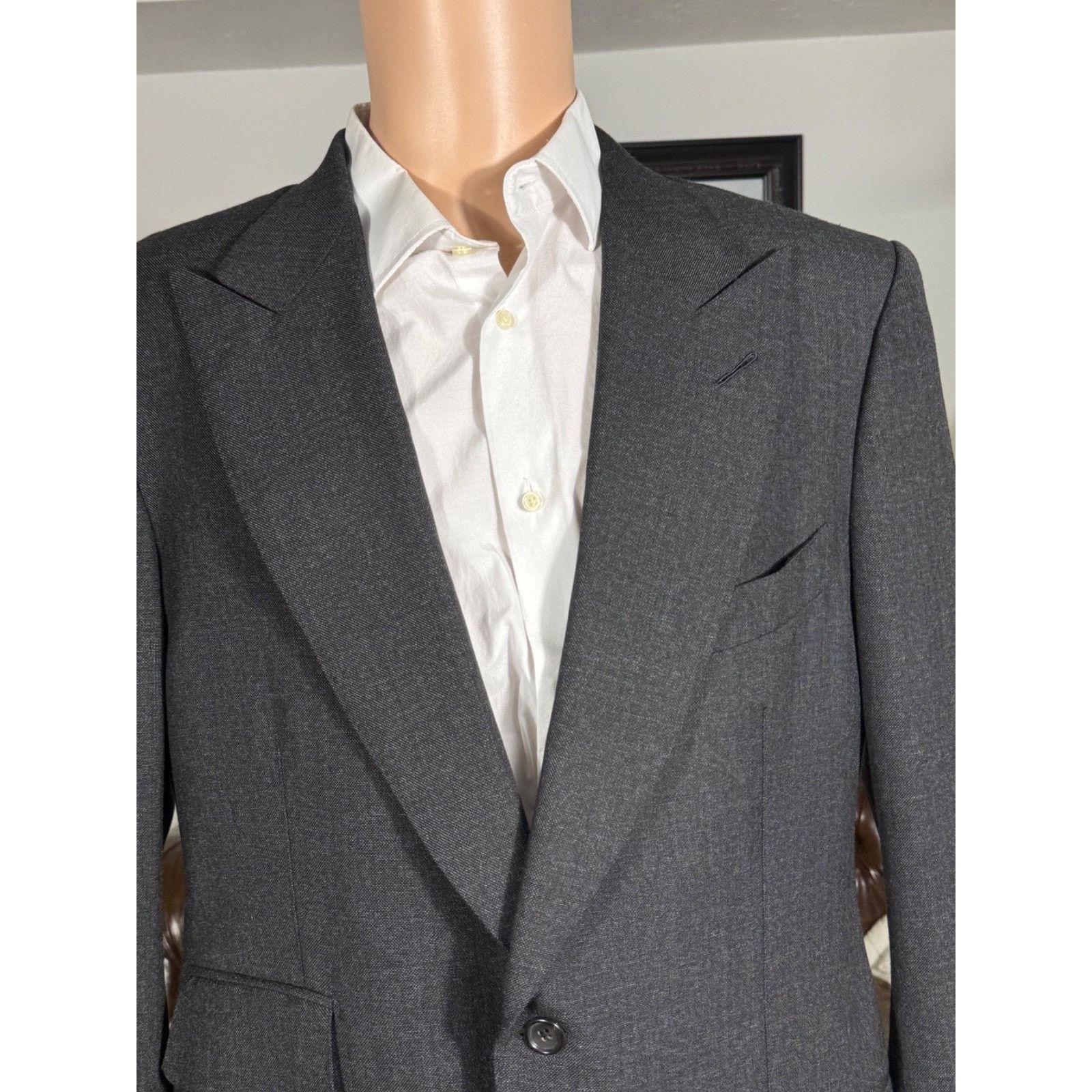 Tom Ford Tom Ford Charcoal Gray Birdseye Wool Blazer Peak Lapel 46R Size 46R - 2 Thumbnail