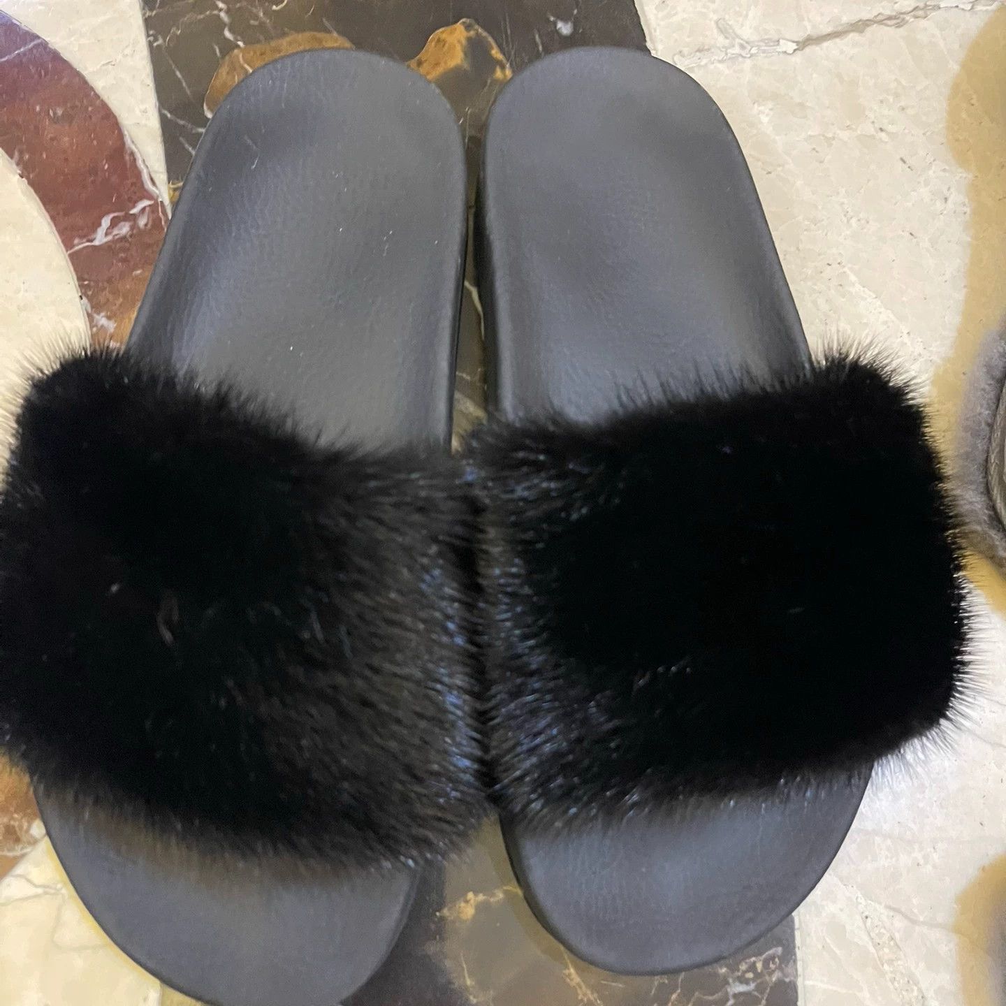 Givenchy Givenchy Classic Fur Slipper EU 37 Authentic Size US 6.5 / IT 36.5 - 1 Thumbnail