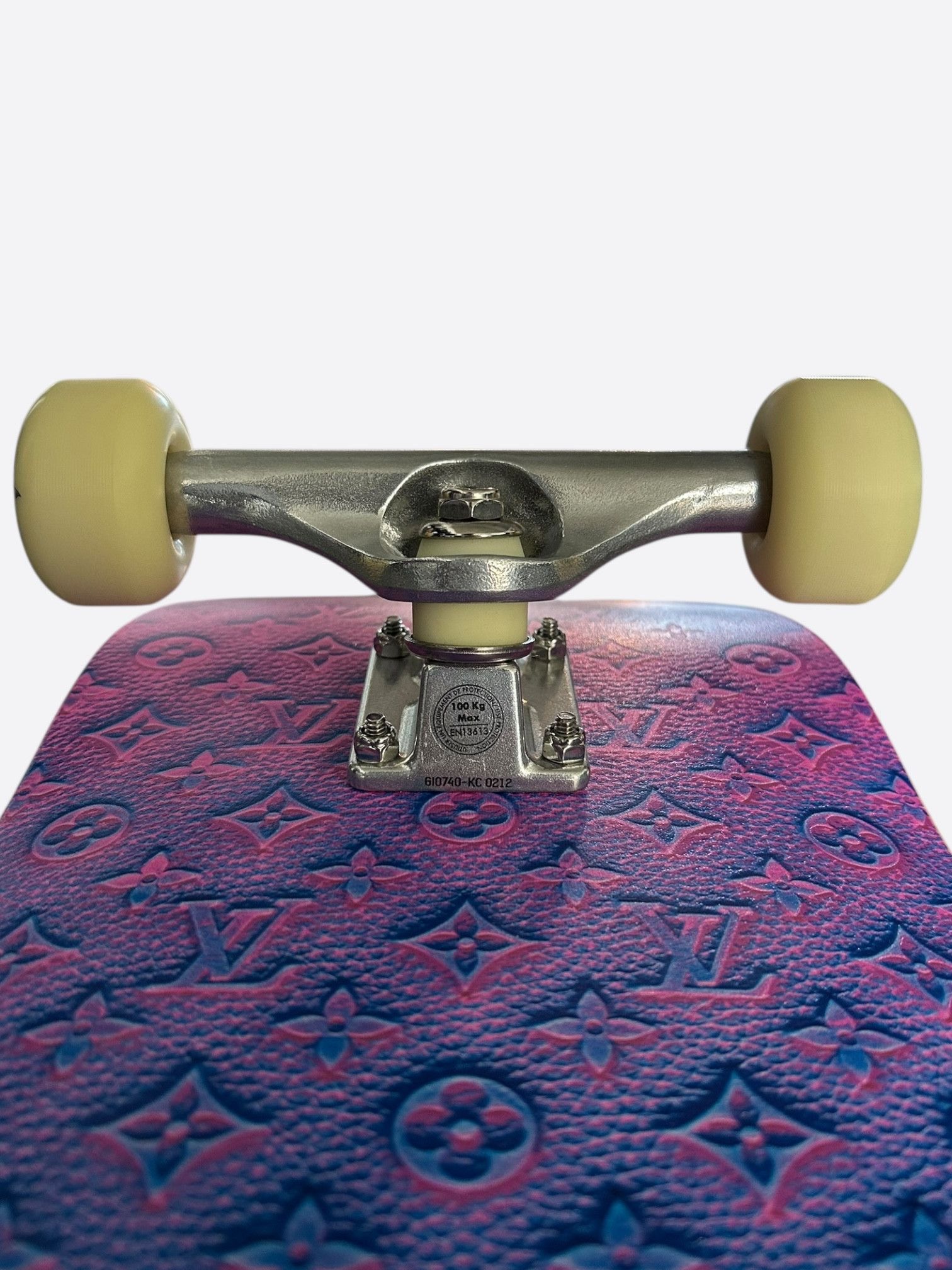 Louis Vuitton Louis Vuitton Pink & Blue Illusion Monogram Skateboard Size ONE SIZE - 5 Thumbnail