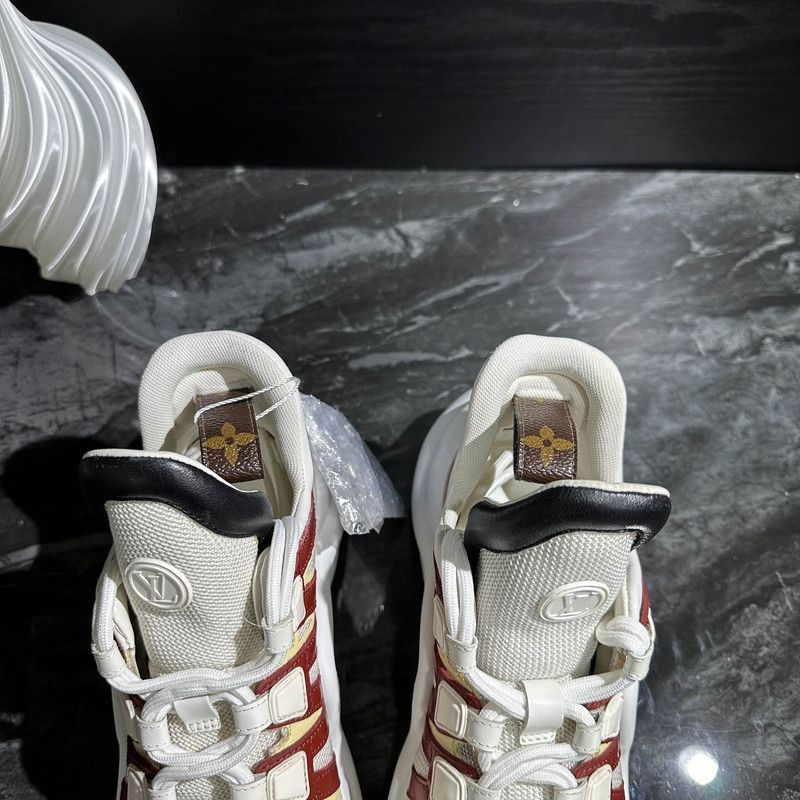 Louis Vuitton Louis Vuitton Stylish Low-Top Casual Sneakers - Size US 5.5 / EU 38 - 8 Thumbnail