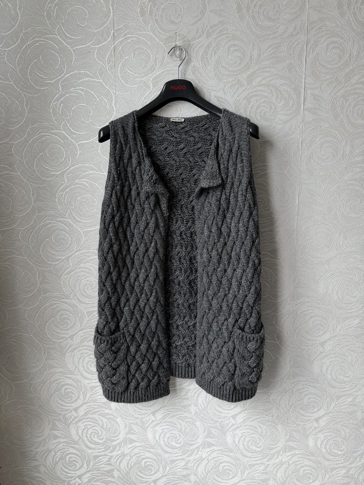 Miu Miu MIU MIU Gray Cable Knit Vest Jacket Cardigan 38 Knitwear Size XS / US 0-2 / IT 36-38 - 1 Thumbnail