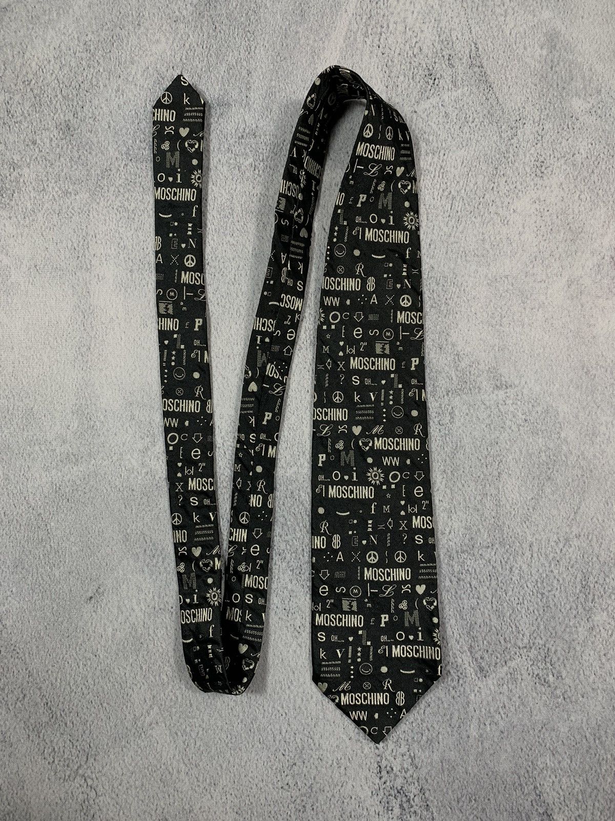 Designer × Moschino × Vintage Vintage 90s Moschino monogrammed silk tie Size ONE SIZE - 2 Thumbnail