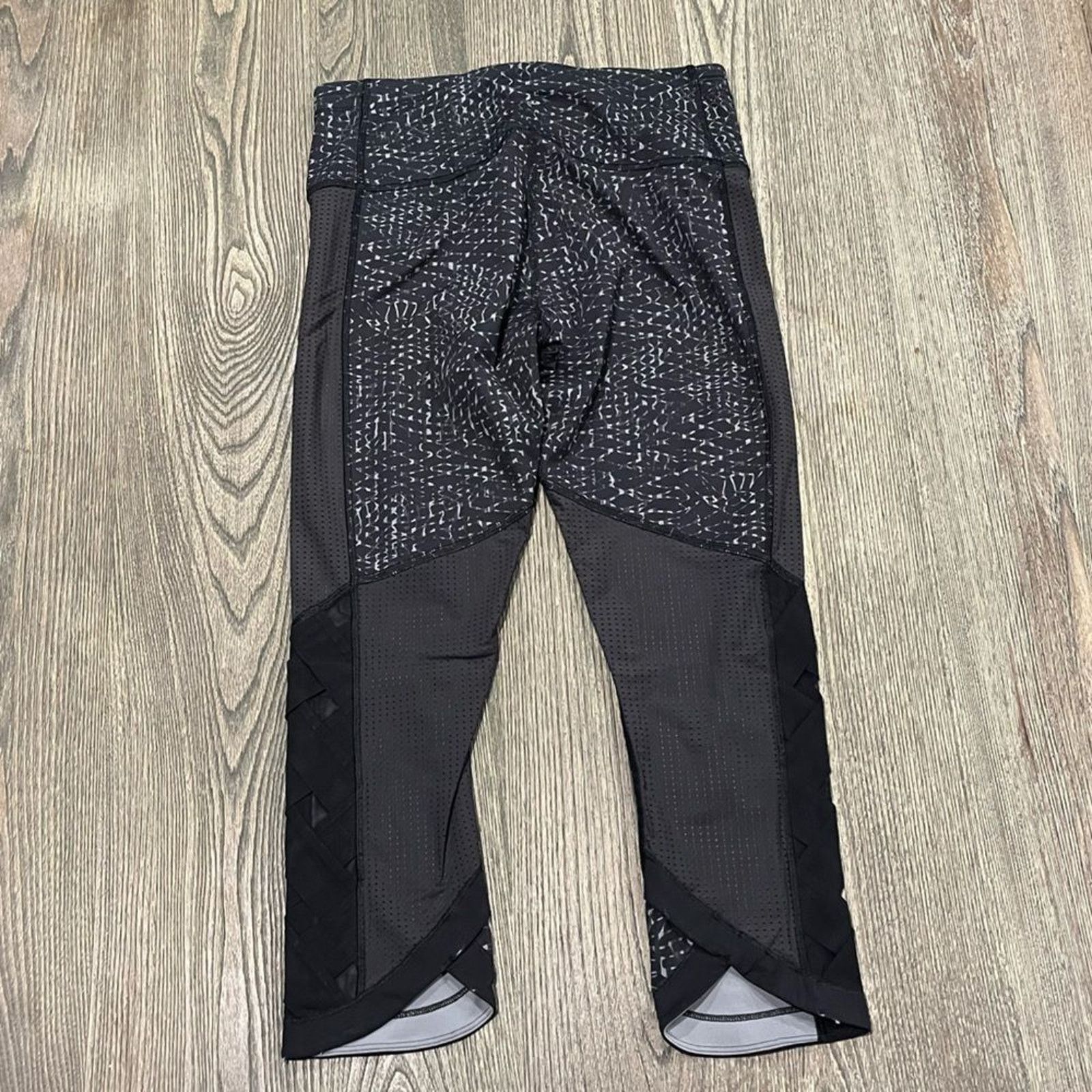 Lululemon Lululemon Var-City Crop Legging Snake Battleship Black Siz 6 Size 28" / US 6 / IT 42 - 5 Thumbnail