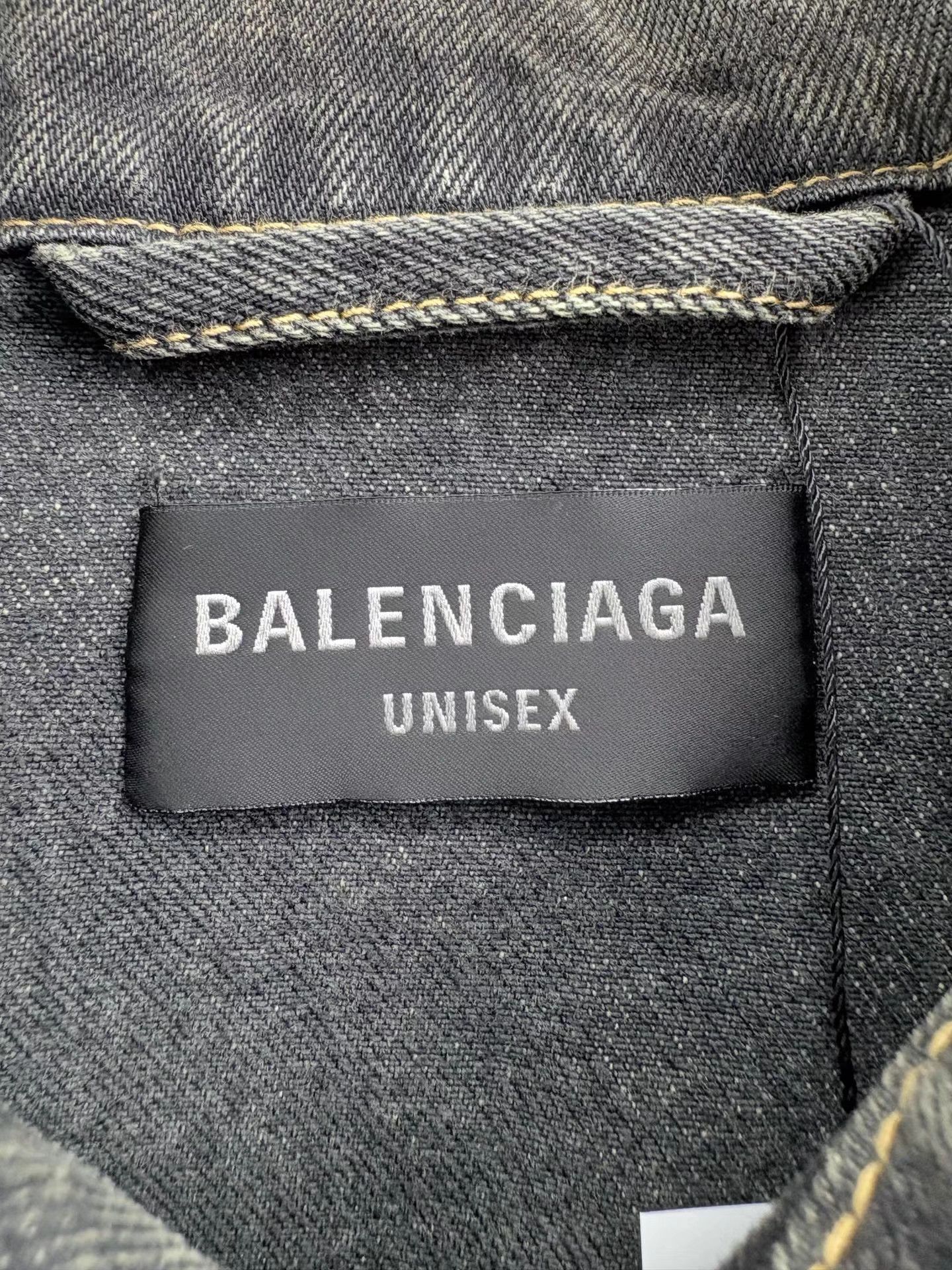 Balenciaga BALENCIAGA Sanskrit Graffiti Denim Jacket Size US S / EU 44-46 / 1 - 5 Thumbnail