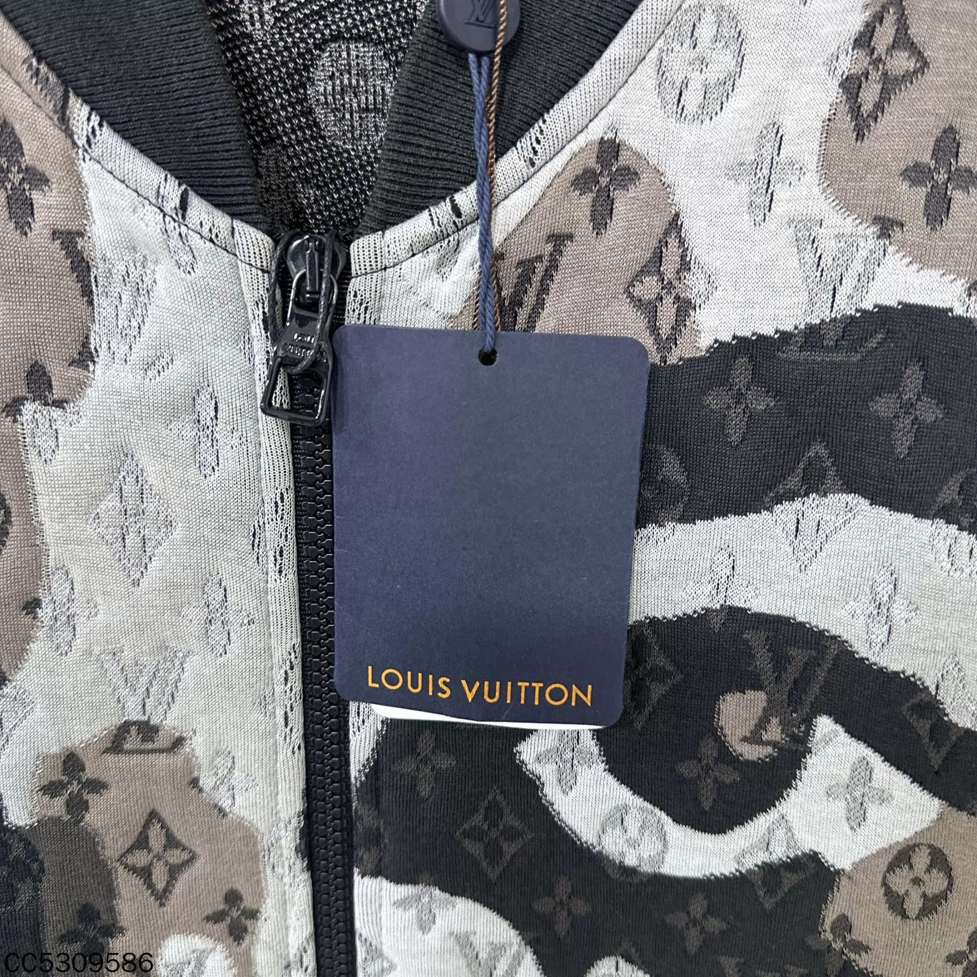 Louis Vuitton LV Clown All-Over Print Zip Jacket 95 New Size S Size US S / EU 44-46 / 1 - 4 Thumbnail