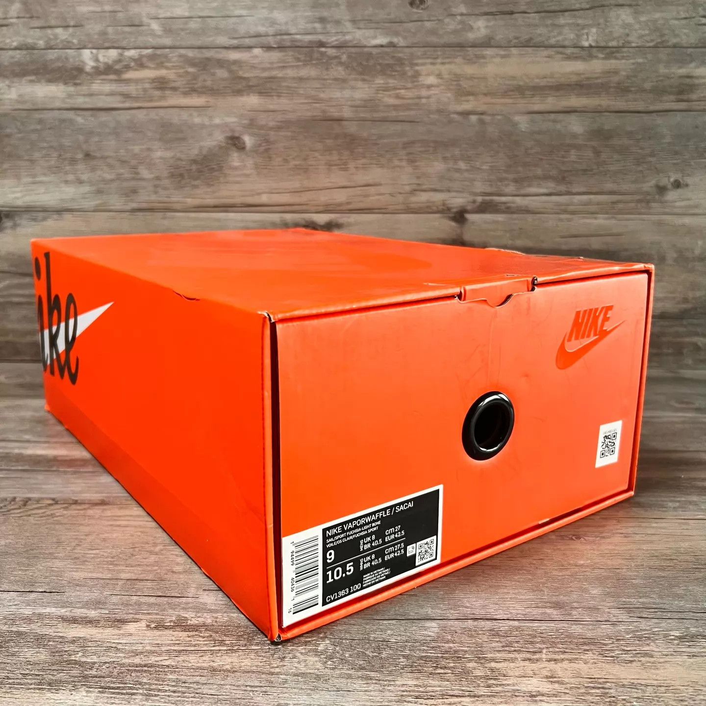 Nike Sacai x Nike VaporWaffle White Red 42.5 (Near Mint, OG Box) Size US 9 / EU 42 - 8 Thumbnail