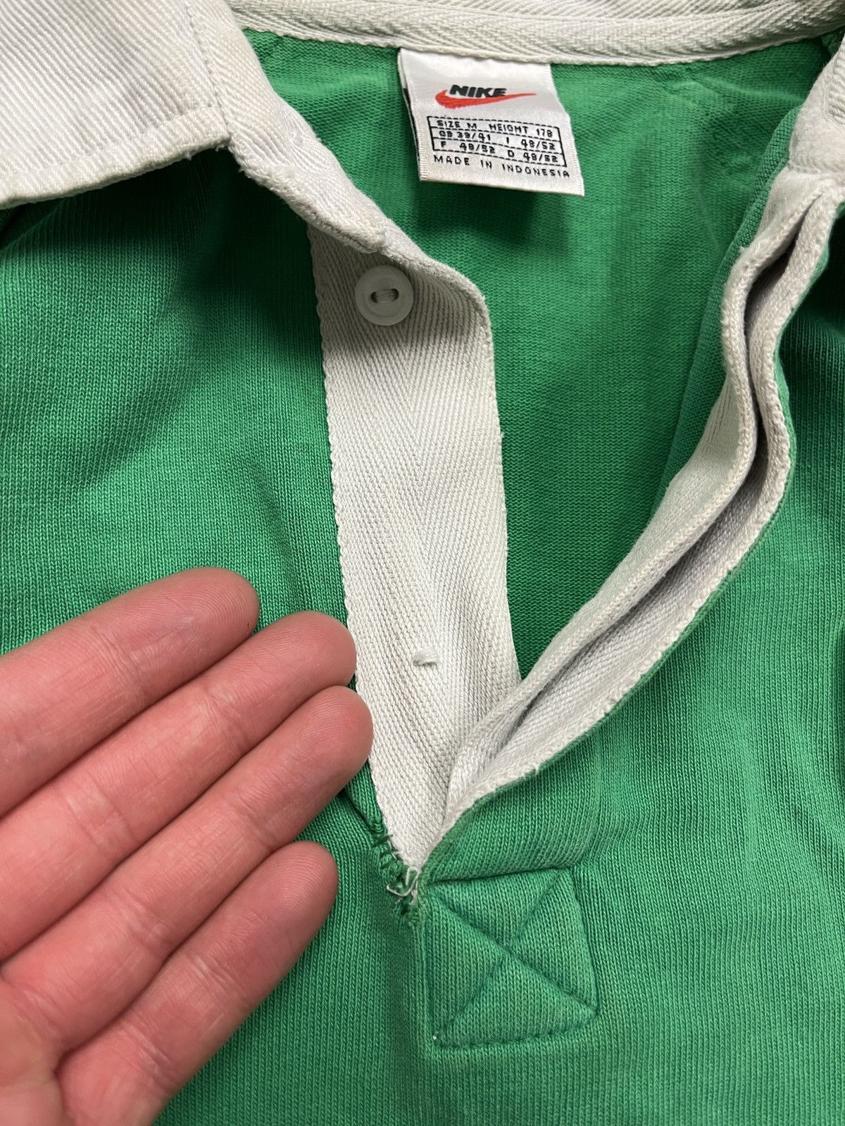 Nike Vintage Nike Ireland 1998 Retro Rugby Longsleeve Shirt Rare Size US M / EU 48-50 / 2 - 8 Thumbnail