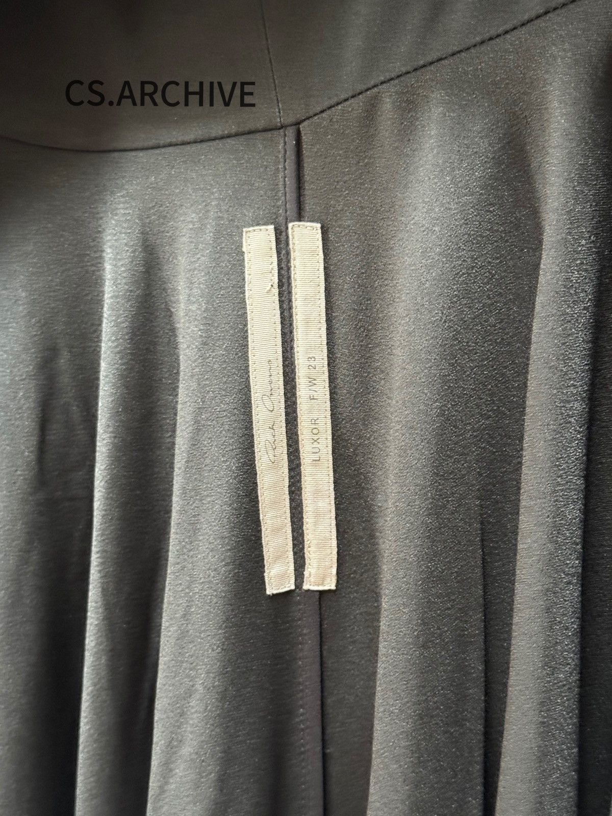 Rick Owens Rick owens 23FW COWL HALF CAPE Size US M / EU 48-50 / 2 - 4 Thumbnail