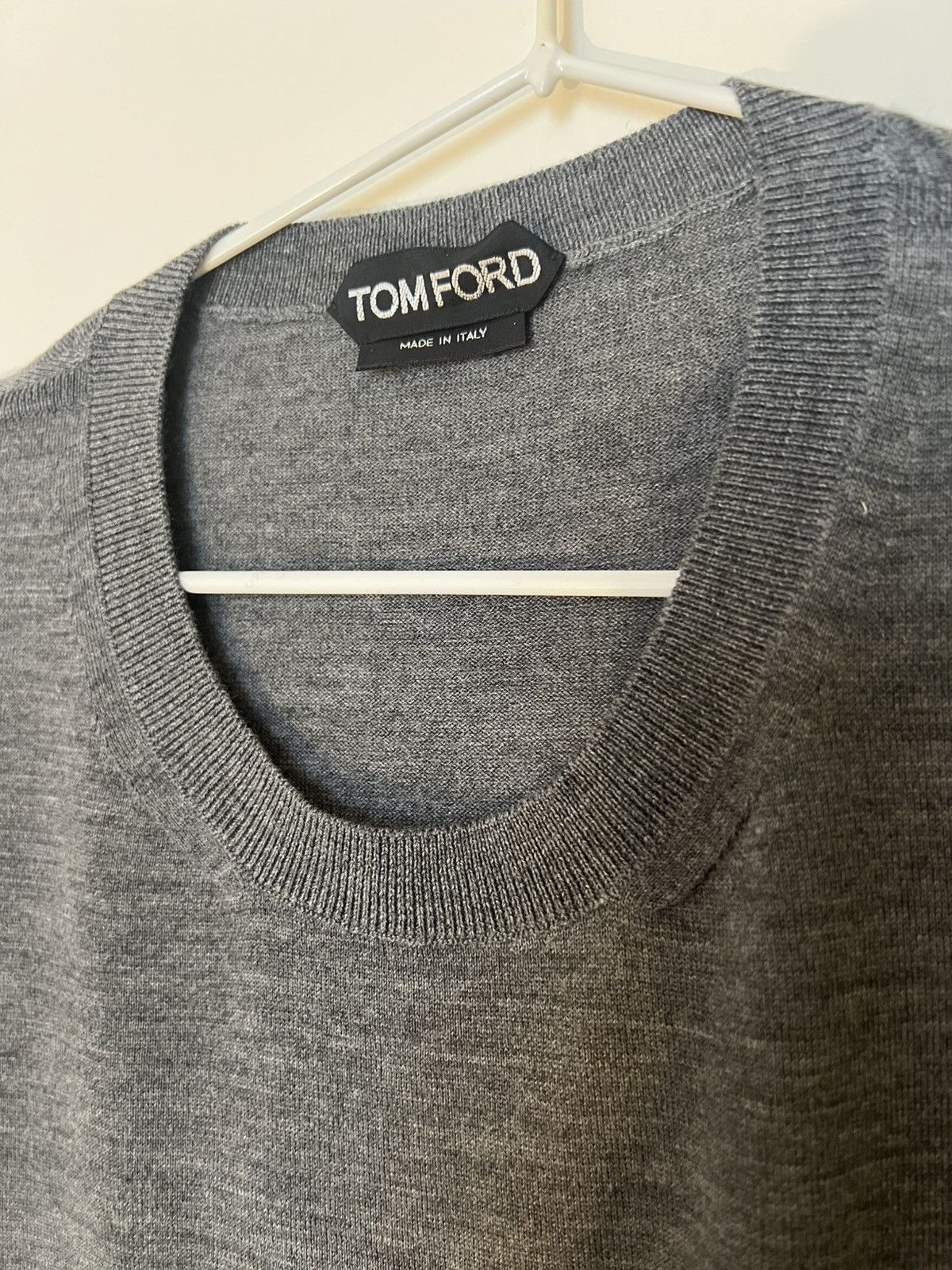 TOM FORD FINE GAUGE MERINO CREWNECK COLOUR CHARCOAL GREY 52