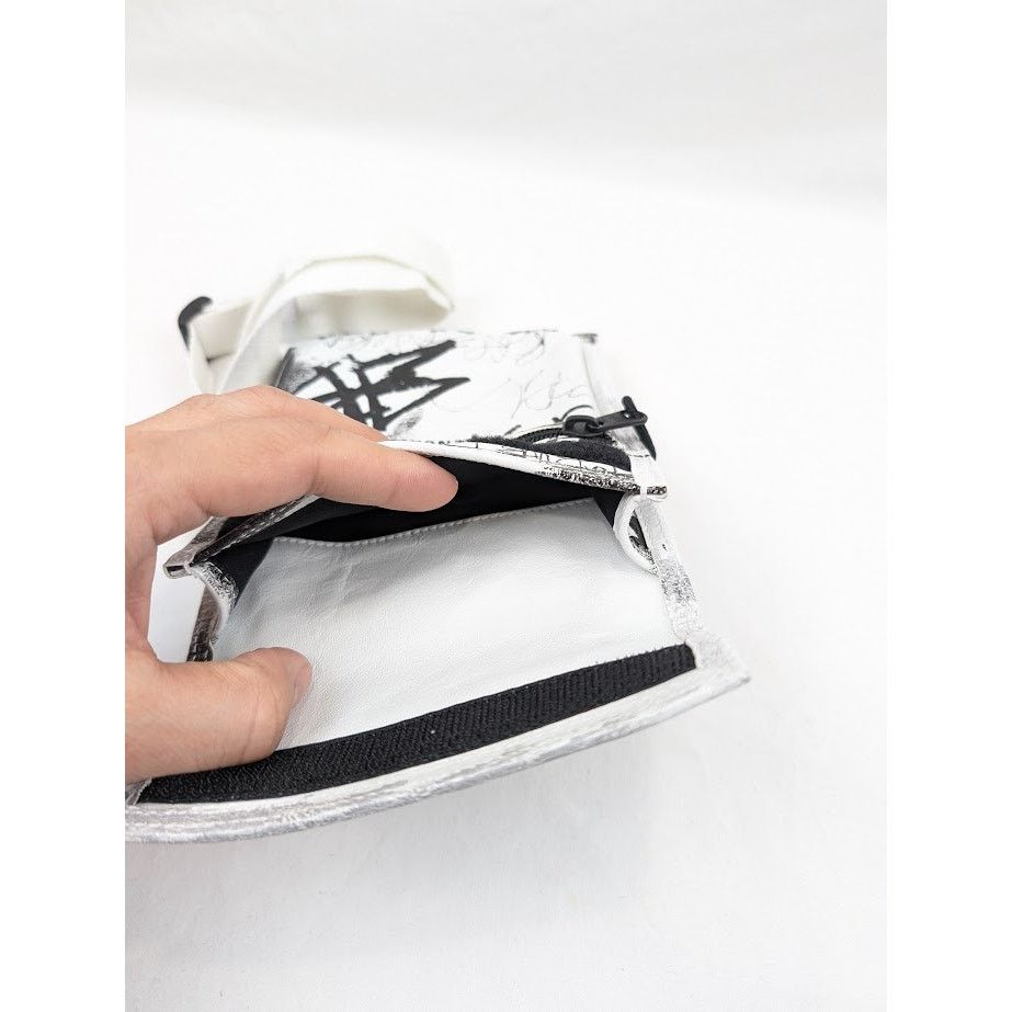 Balenciaga o1rshd1 Q:2 / Size: OS / Explorer Small Pouch Strap Graffiti Size ONE SIZE - 17 Thumbnail
