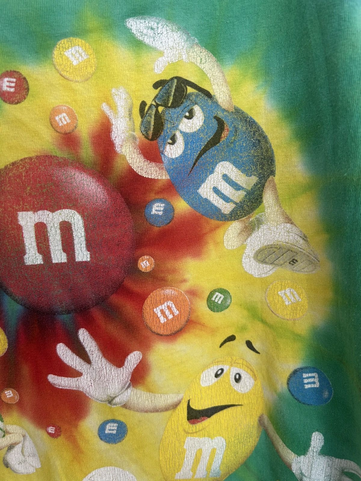 Vintage Vintage M&Ms Falling Graphic Tie Dye T-shirt Size US M / EU 48-50 / 2 - 4 Thumbnail