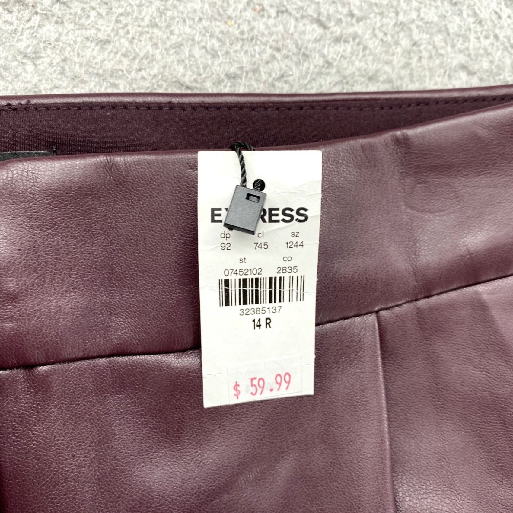 Express Express Women’s Purple Faux Leather Pleated Super High Rise Ankle Pants SZ 14R Size 36" / US 14 / IT 50 - 3 Thumbnail