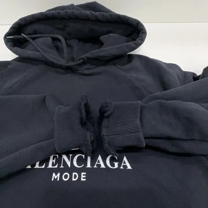 Balenciaga Balenciaga Balenciaga Mode Black Hoodie for Men and Women Size US S / EU 44-46 / 1 - 7 Thumbnail