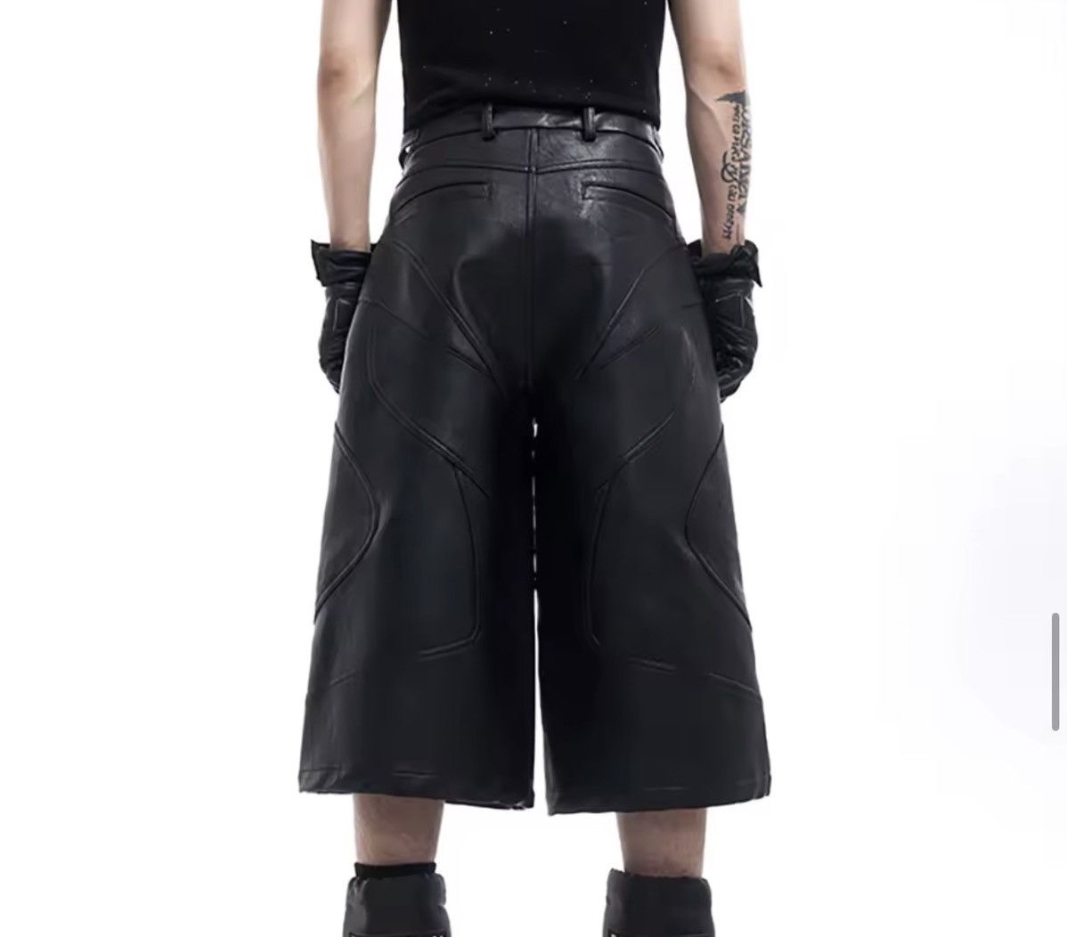 Japanese Brand ⚔️ Avant-Garde Style PU Leather Padded Moto Shorts Size US 31 - 5 Thumbnail