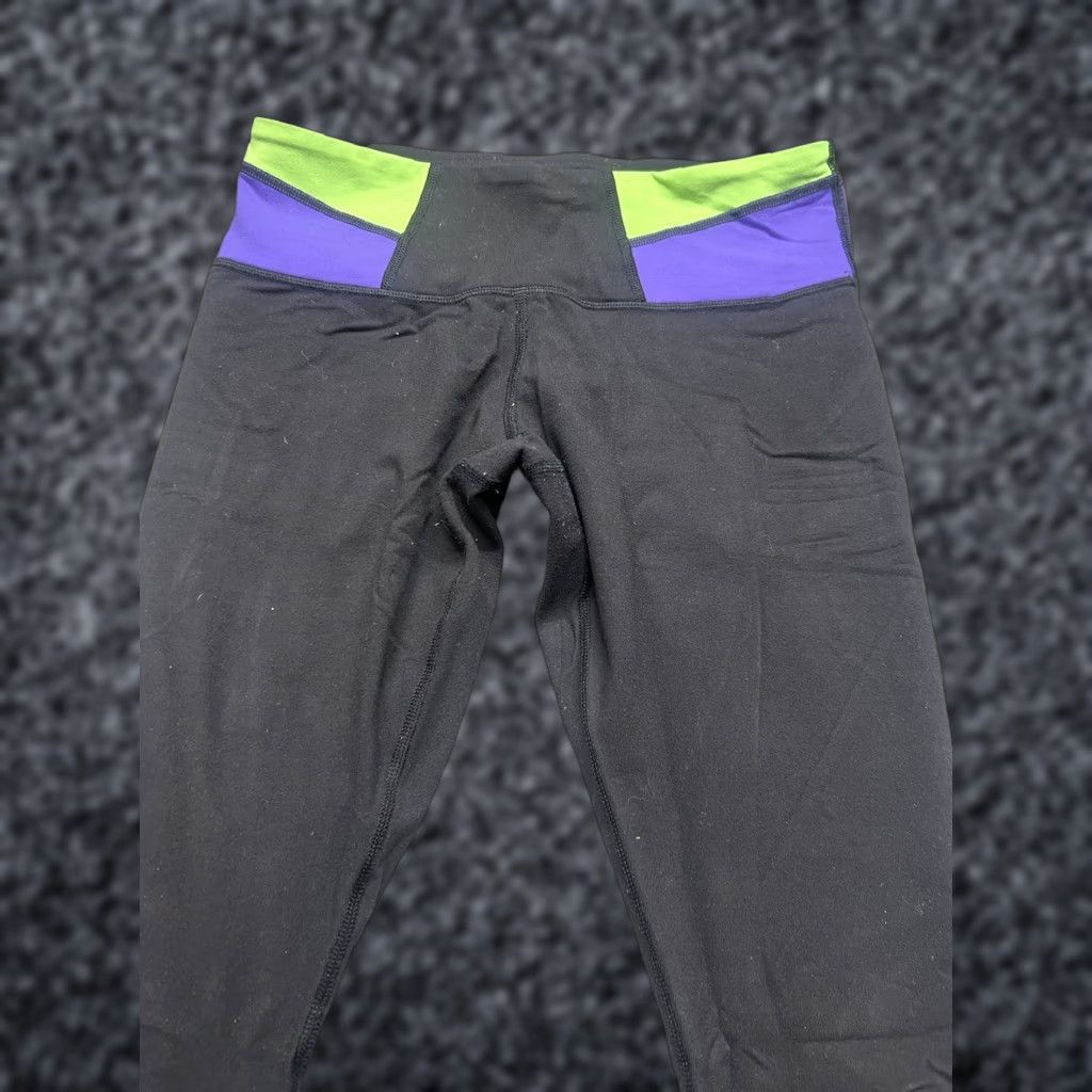 Lululemon Lululemon Run Inspire Crop II Leggings Womens Size 6 Black 21” Reversible Size 28" / US 6 / IT 42 - 1 Thumbnail