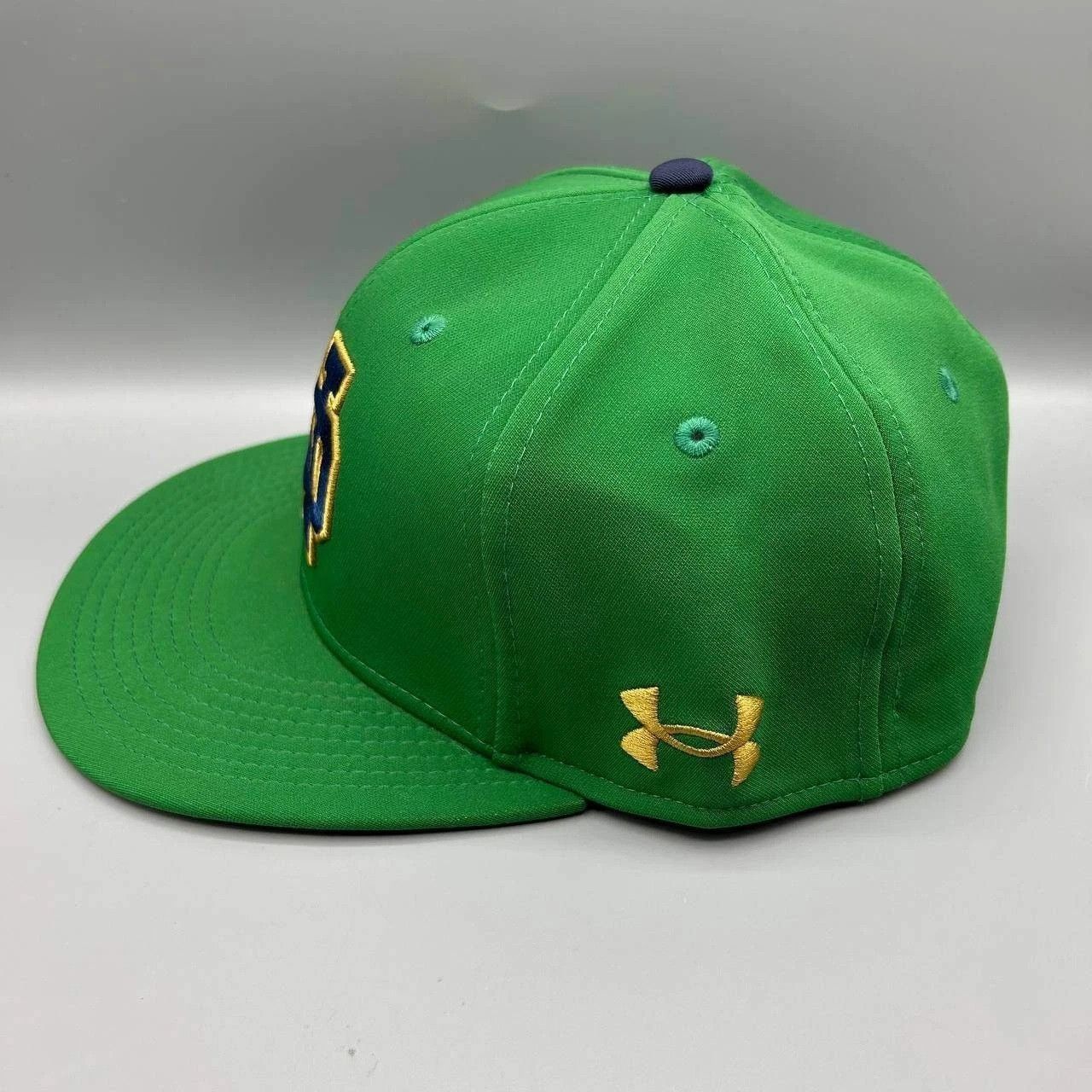 Under Armour Notre Dame Fighting Irish Hat Men Medium Green NCAA Fitted Size ONE SIZE - 4 Thumbnail